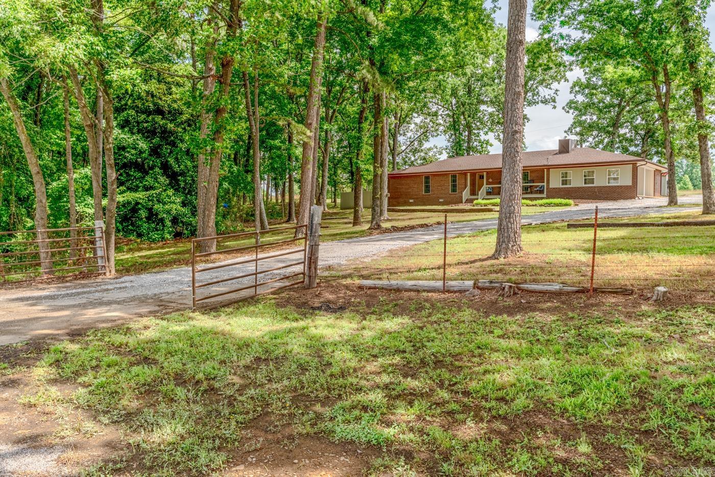 7731 Batesville Blvd Property Photo 6