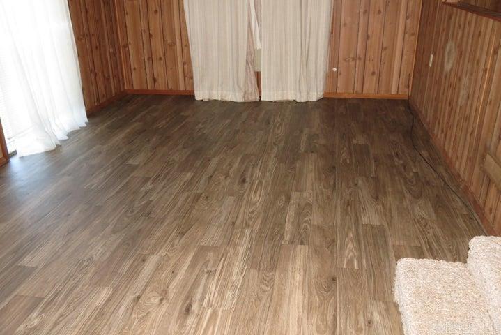 1457 W River Drive Property Photo 9