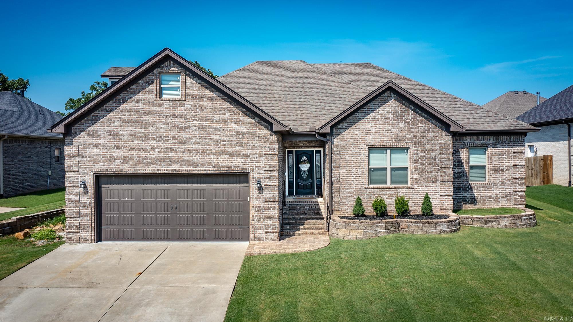 2817 Moonstone Cove Property Photo 1