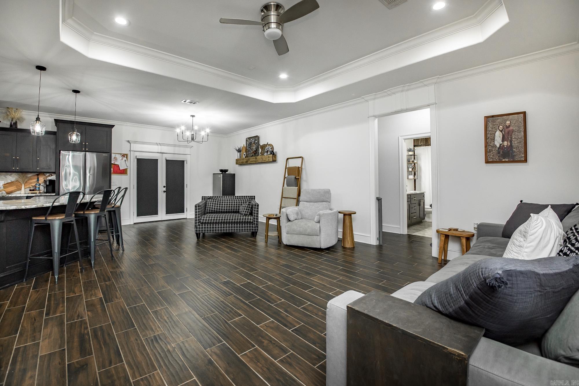 2817 Moonstone Cove Property Photo 3