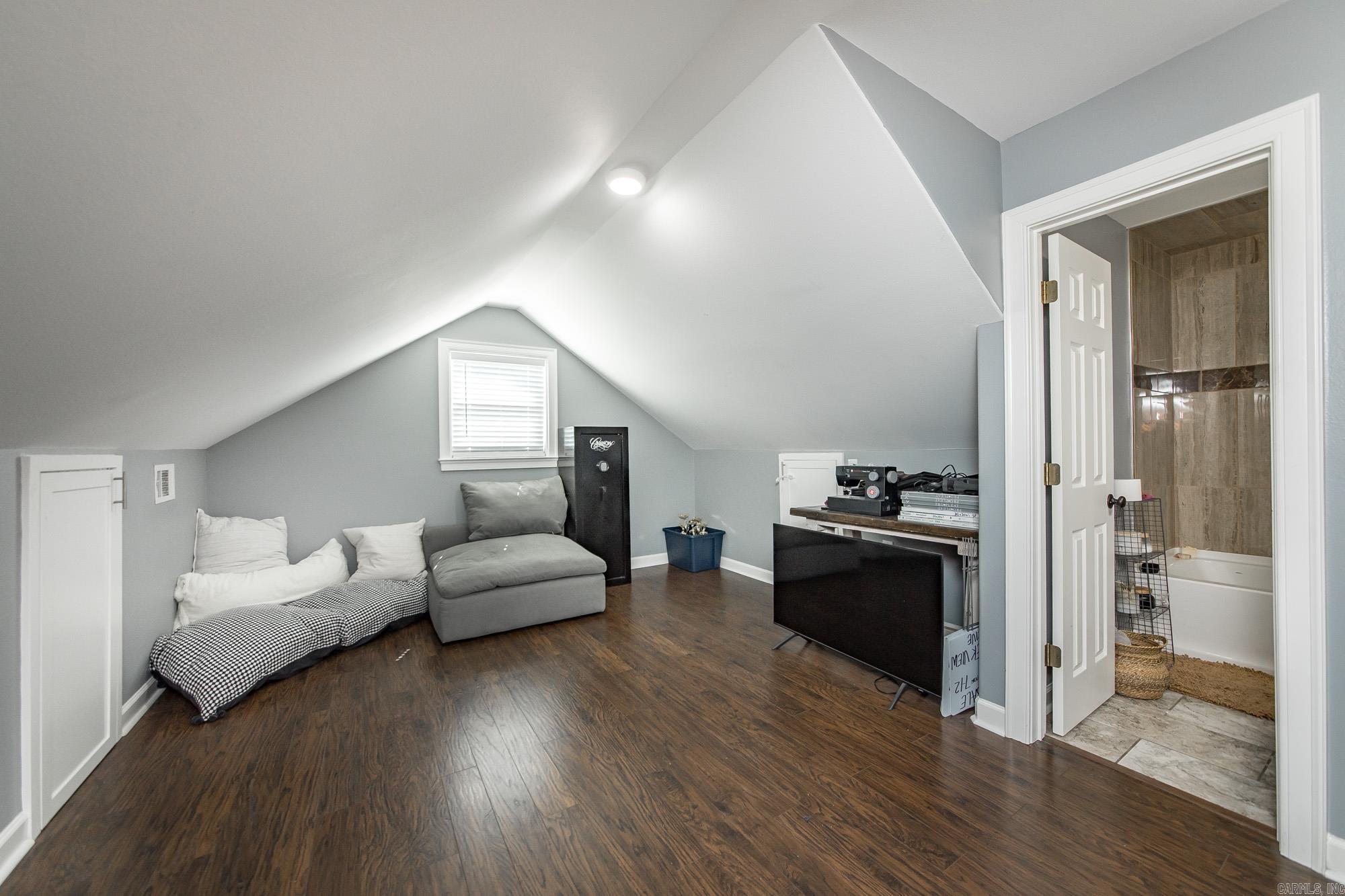 2817 Moonstone Cove Property Photo 24