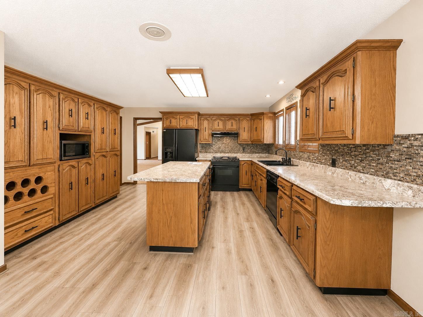 1505 Jennings Lane Property Photo 20