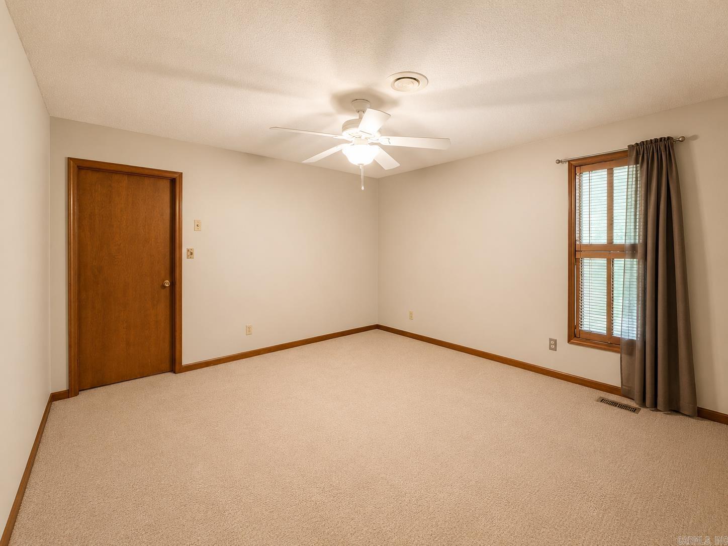 1505 Jennings Lane Property Photo 25