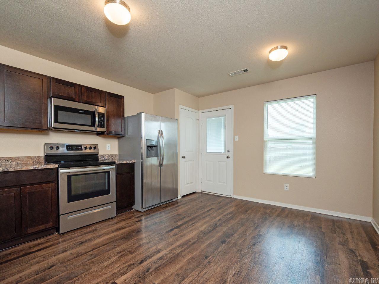 202 Westwood Drive Property Photo 10