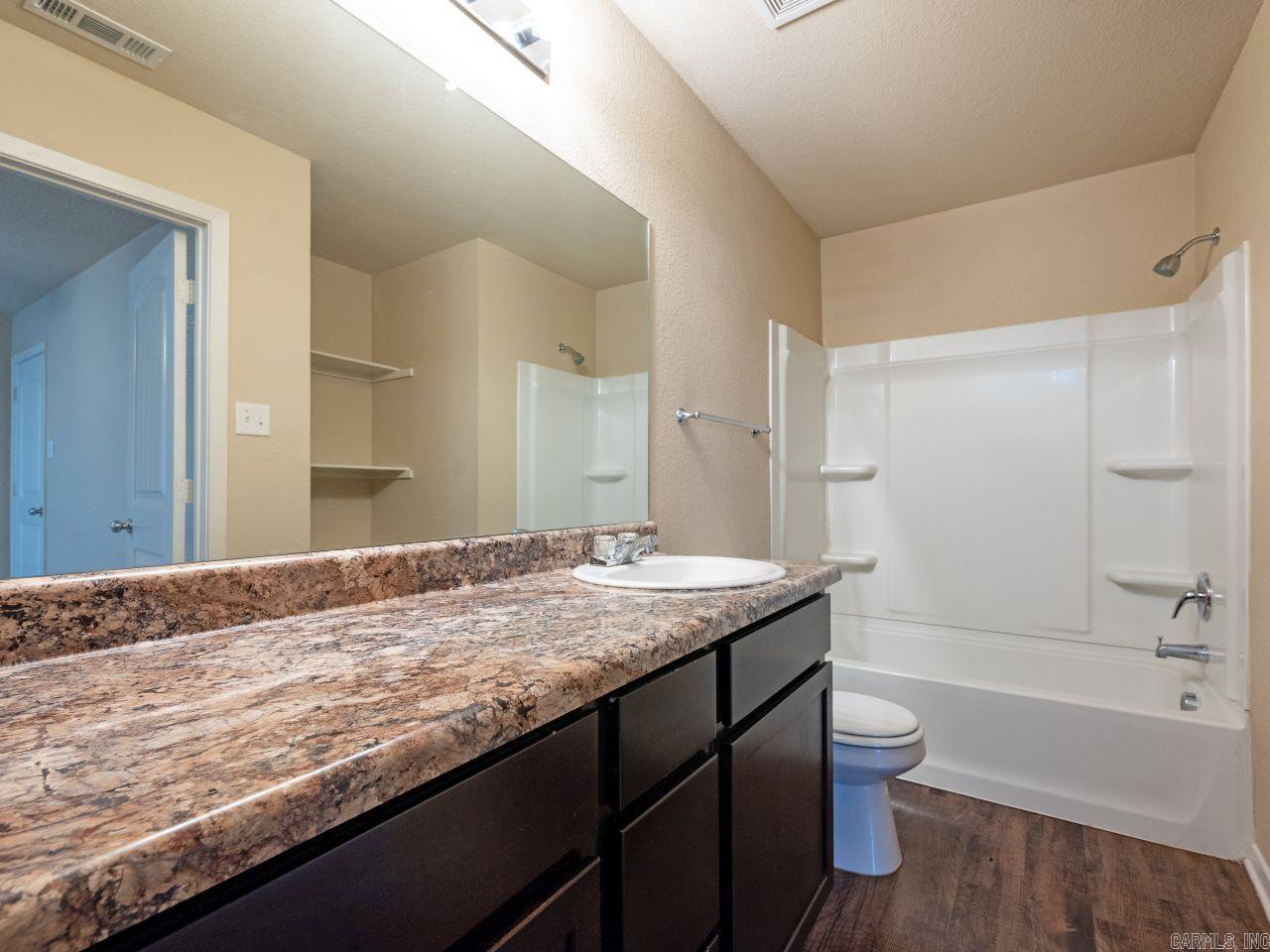 202 Westwood Drive Property Photo 15