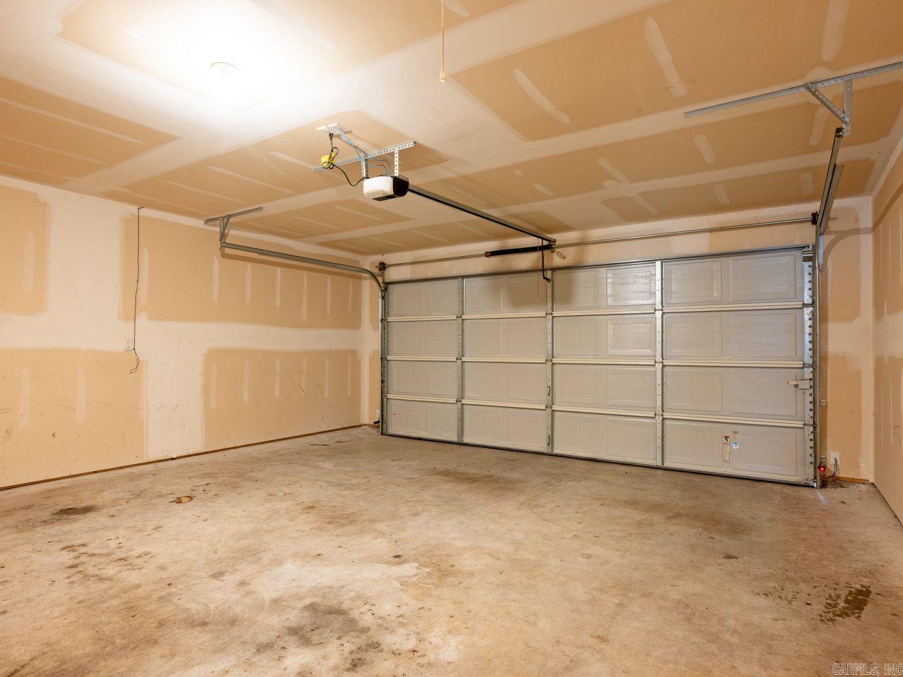 202 Westwood Drive Property Photo 31