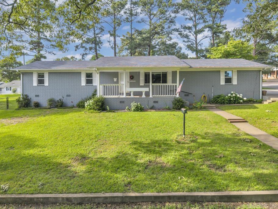 1 Huett Drive