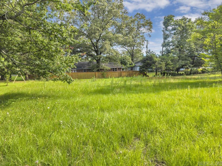 1 Huett Drive Property Photo 6