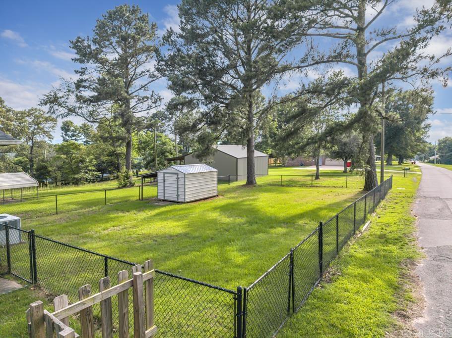 1 Huett Drive Property Photo 36