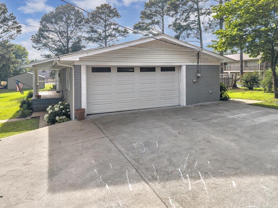 1 Huett Drive Property Photo 38