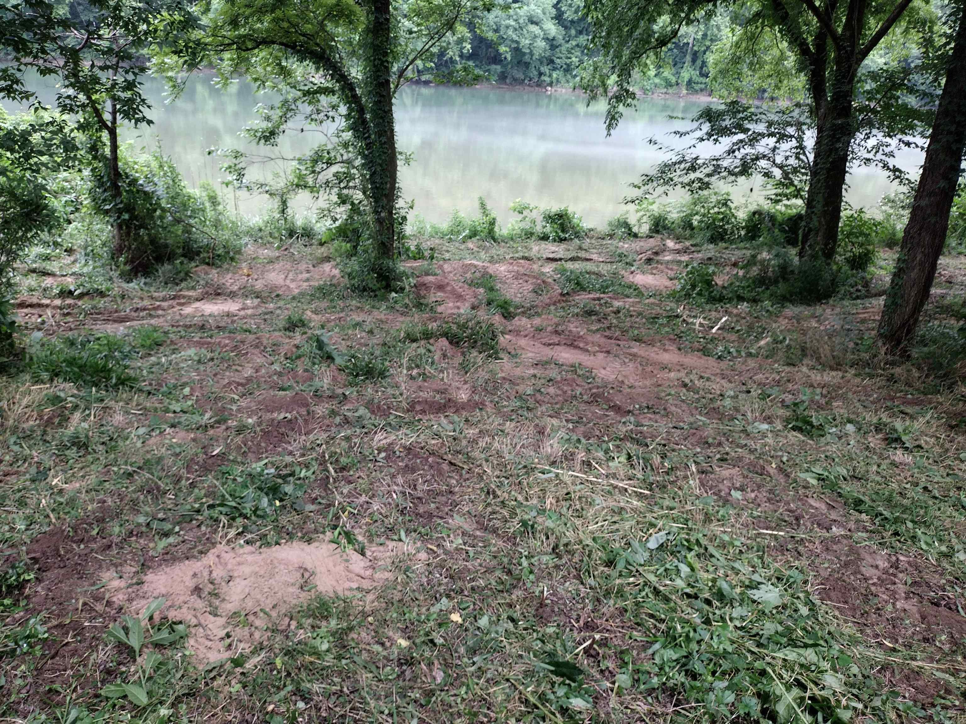 890 S River View Ln Property Photo 2