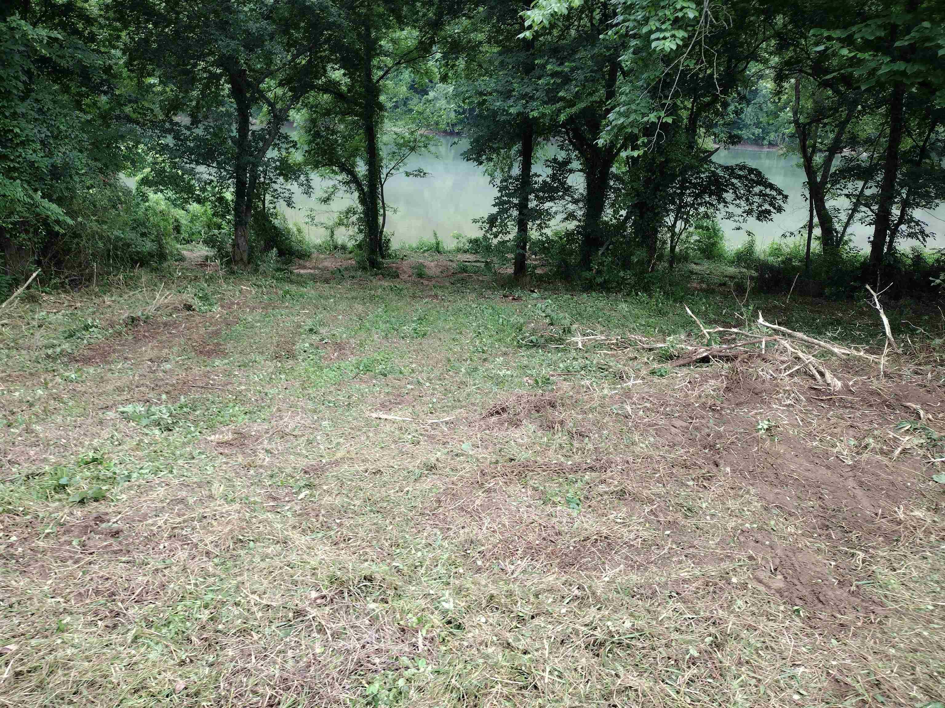 890 S River View Ln Property Photo 3