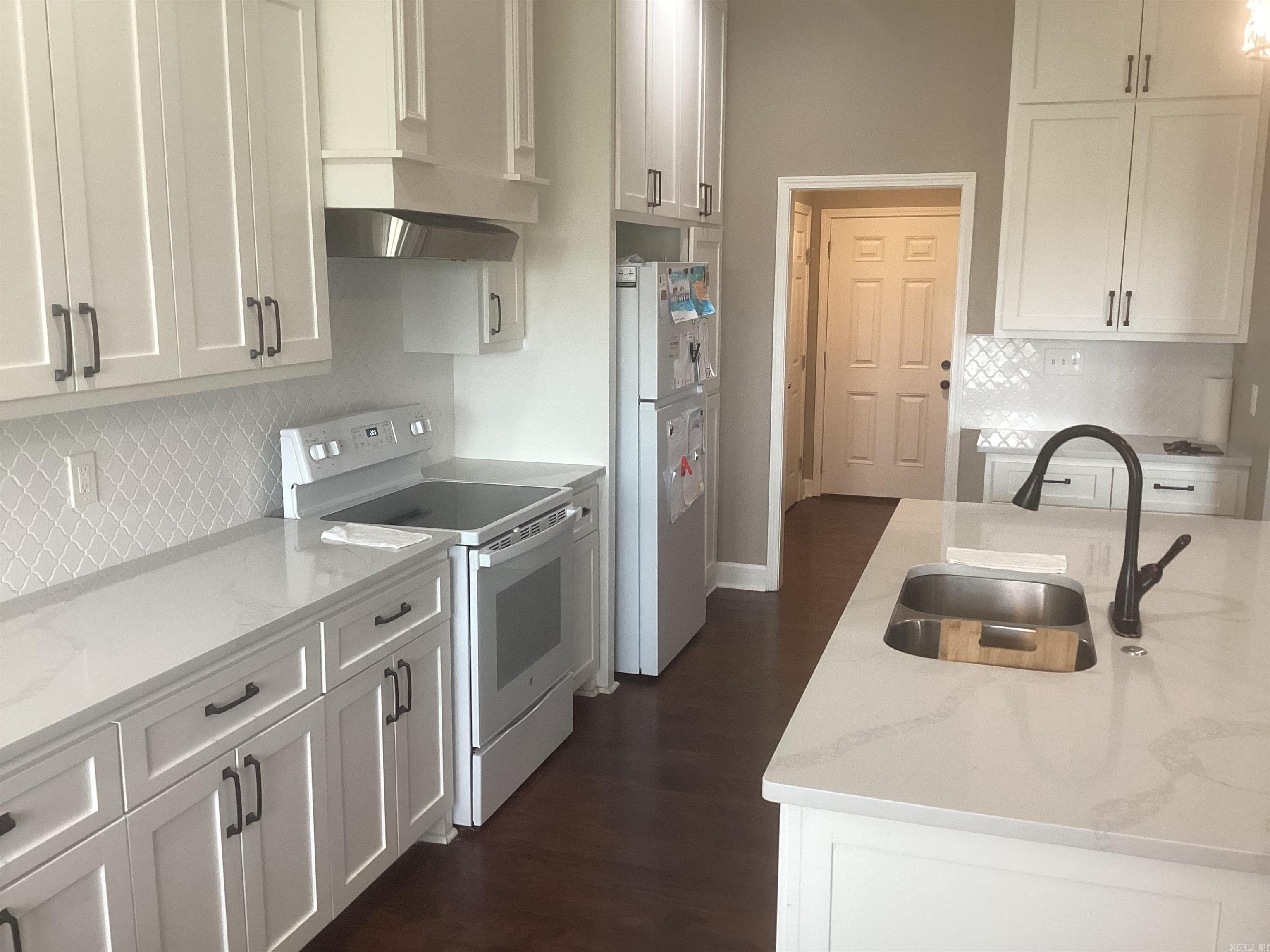 3188 Toltec Mounds Road Property Photo 9