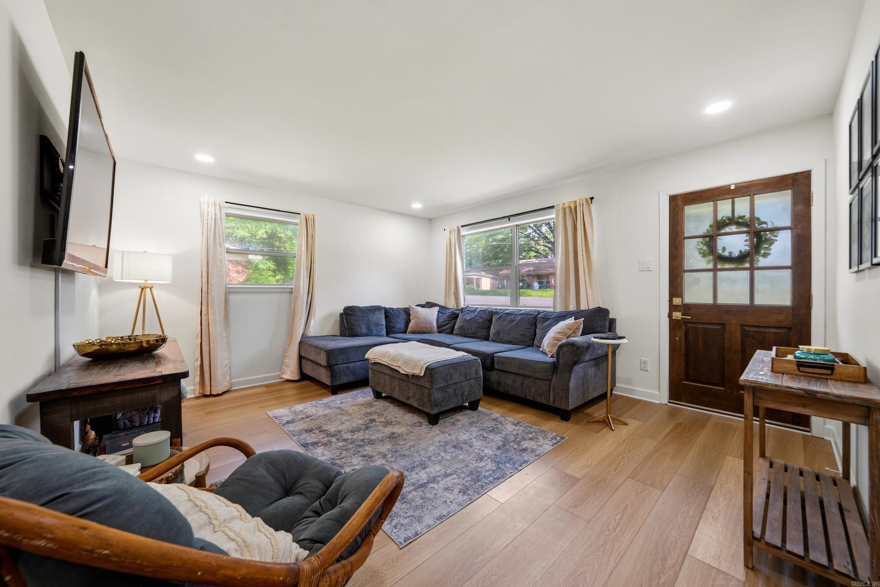 1903 Sylvia Street Property Photo 6