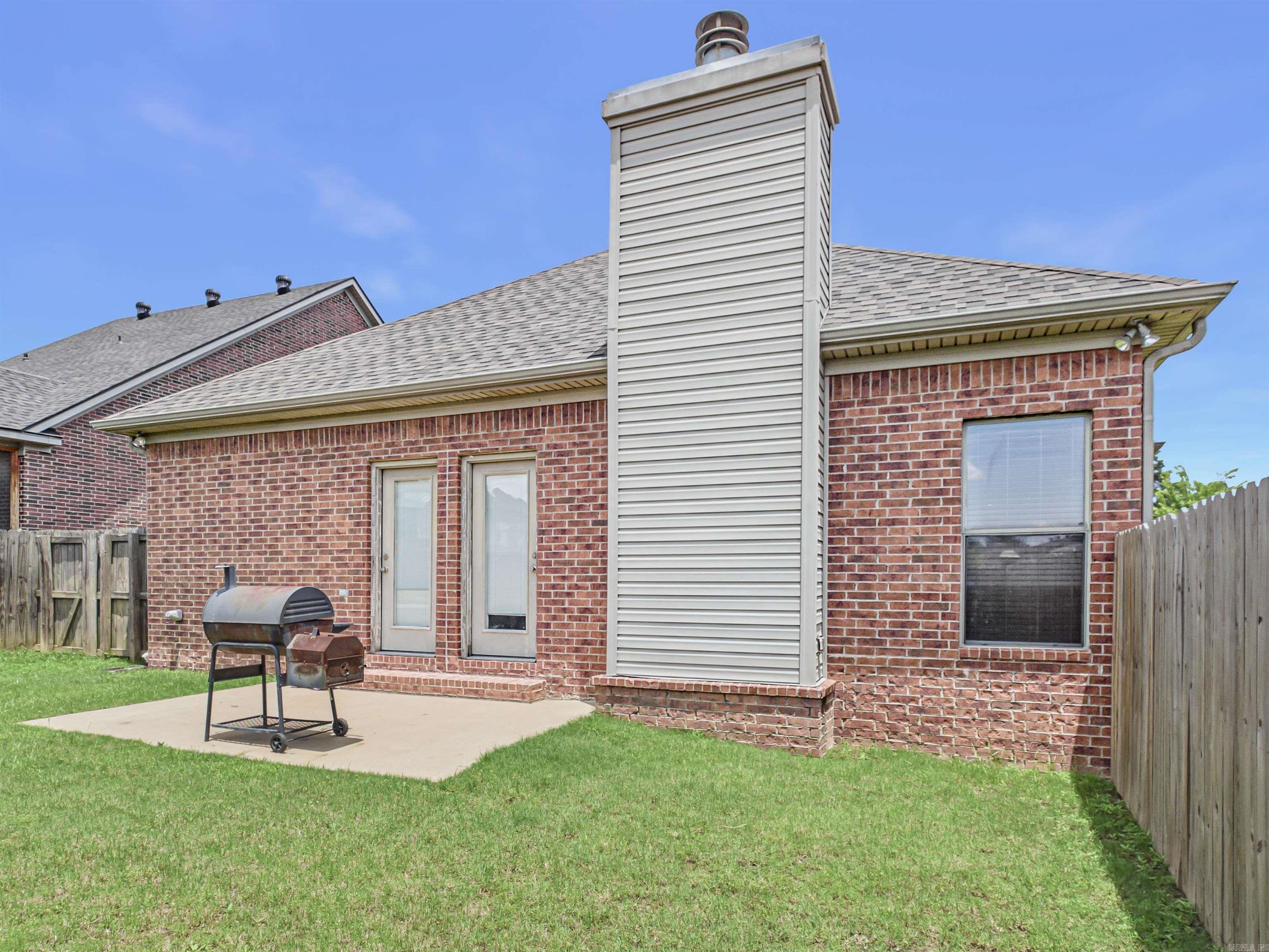 5 Village Way Property Photo 27
