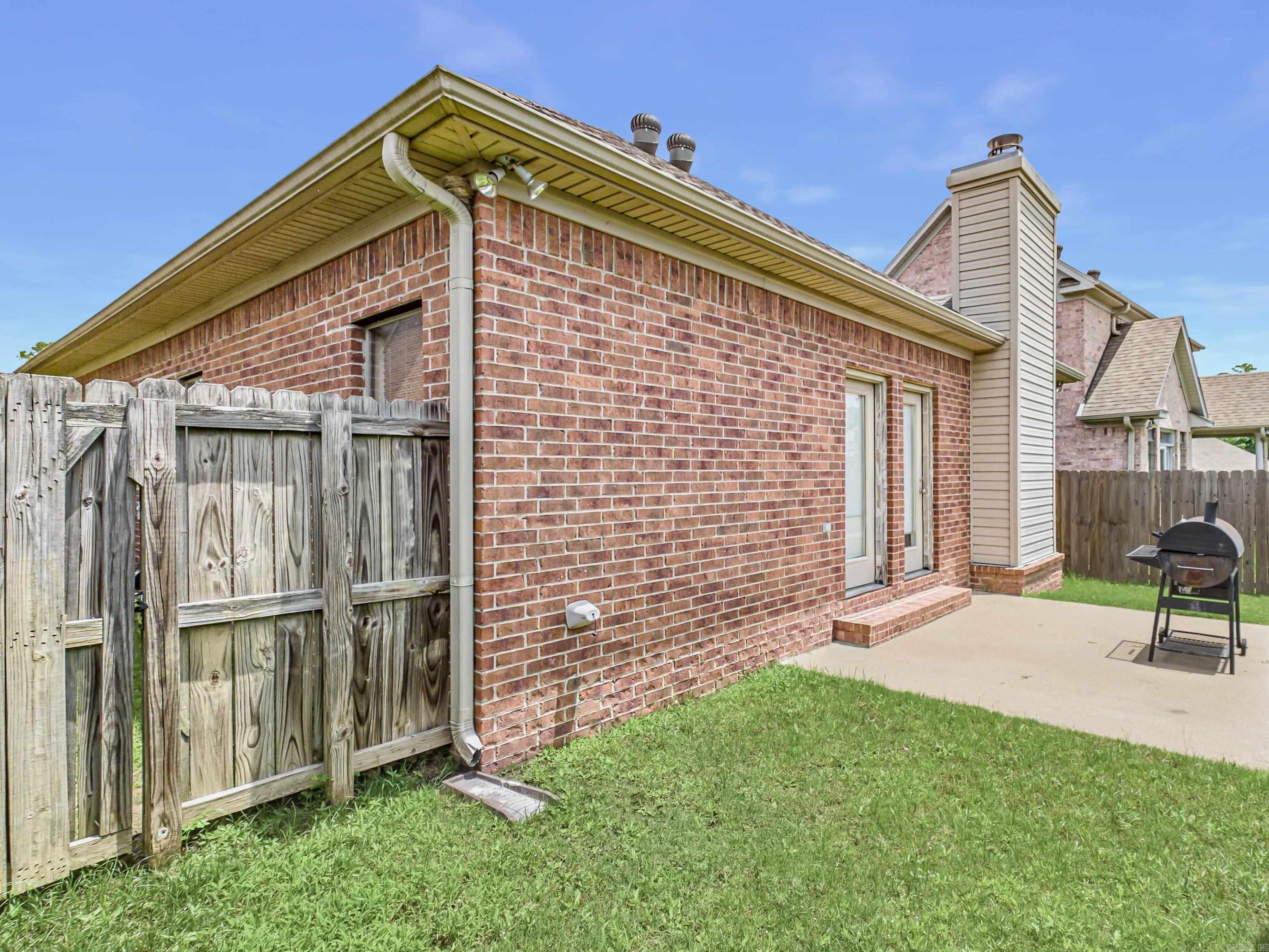 5 Village Way Property Photo 29