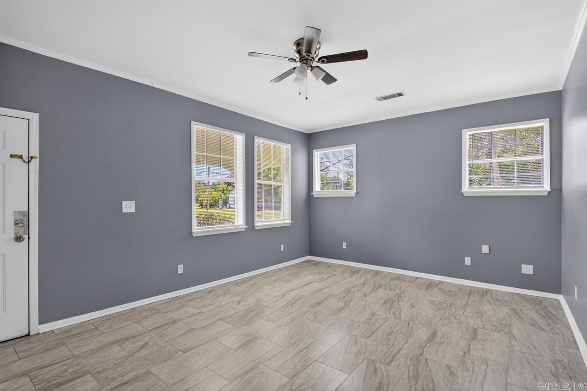 1024 E 16th Street Property Photo 7