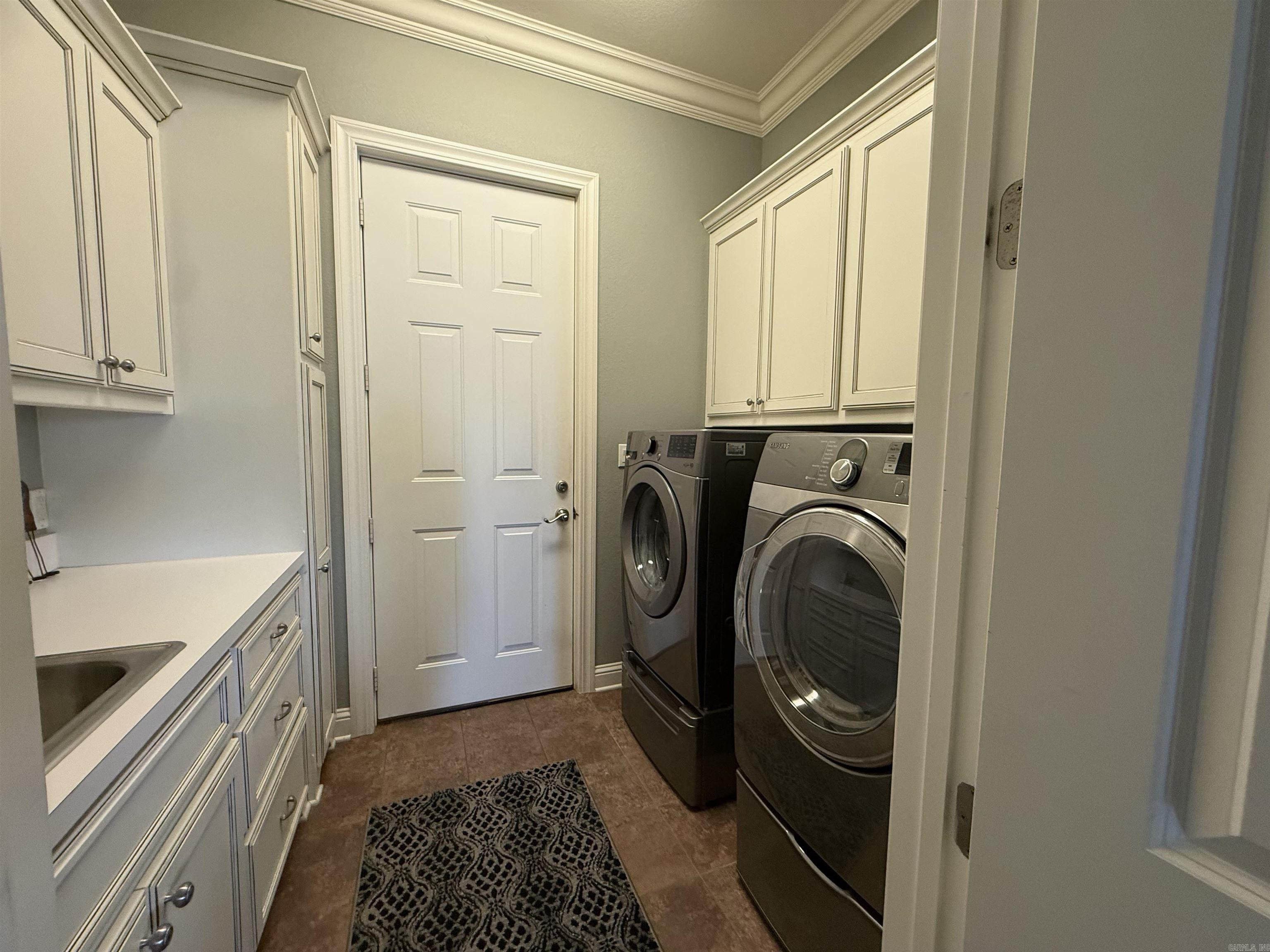 227 Long Island Drive Property Photo 17