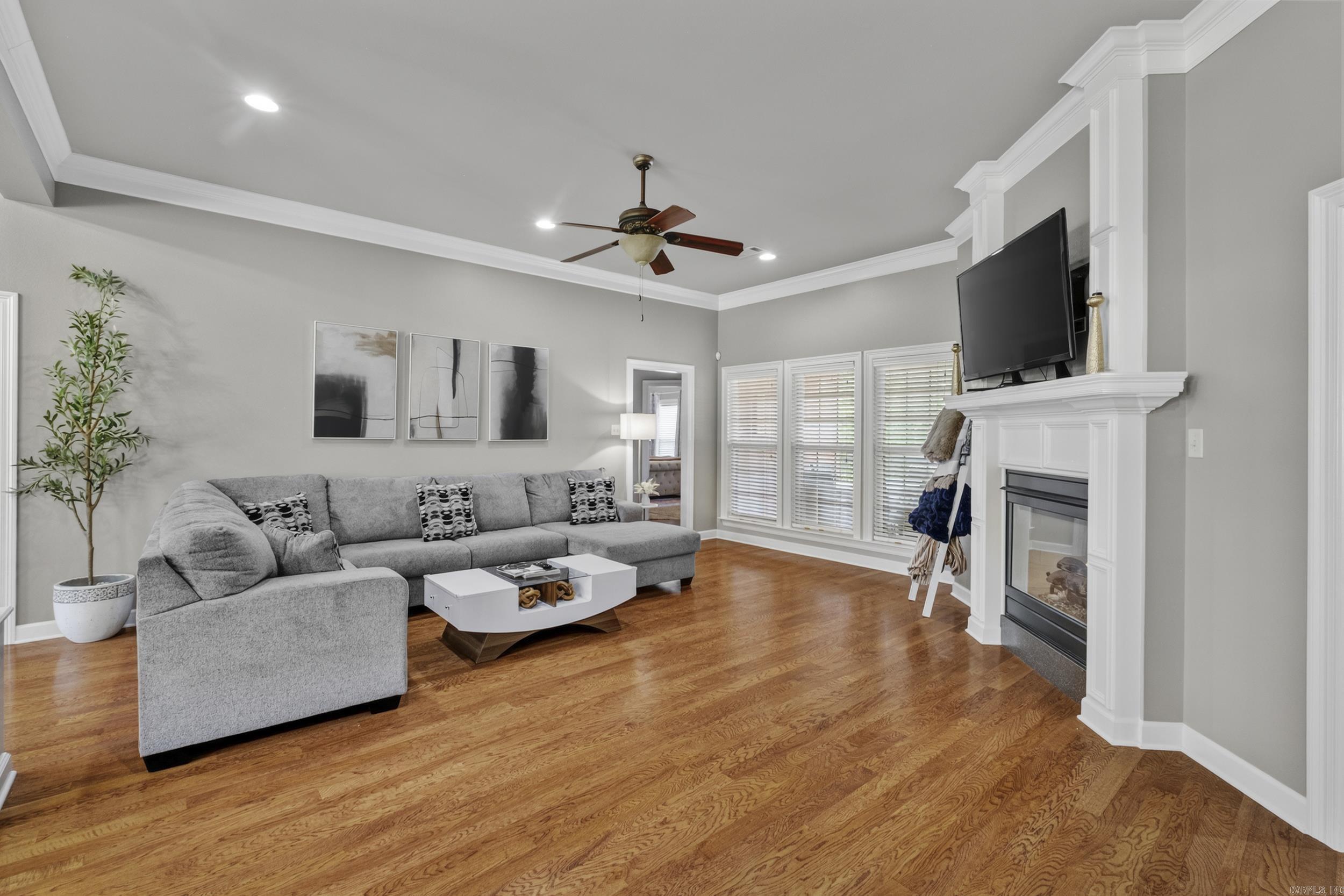 401 Greystone Boulevard Property Photo 5