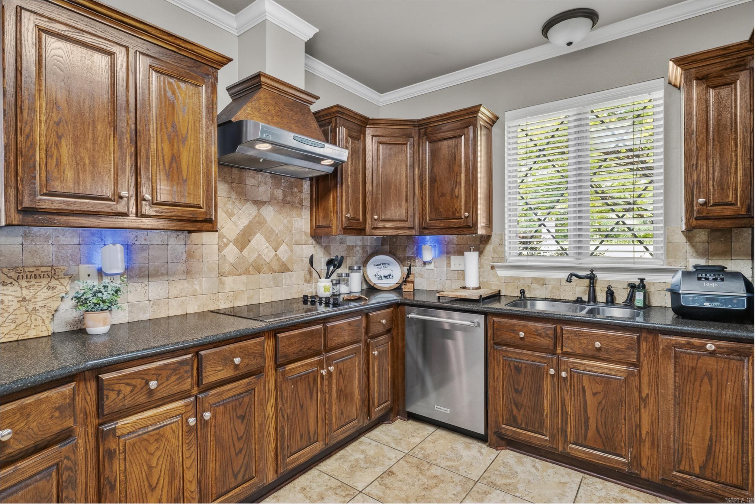 401 Greystone Boulevard Property Photo 15