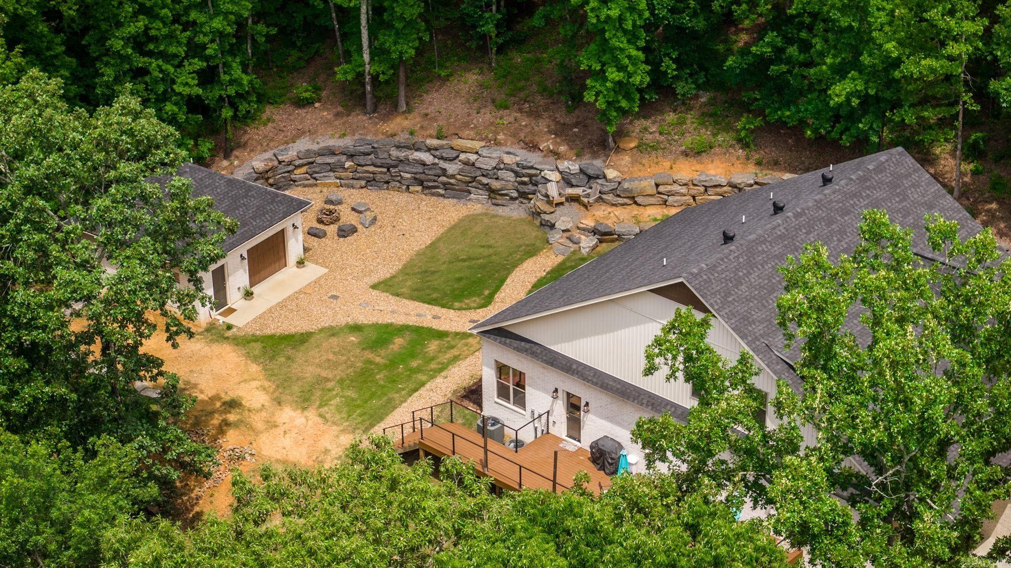 20 W Case Cove Property Photo 2