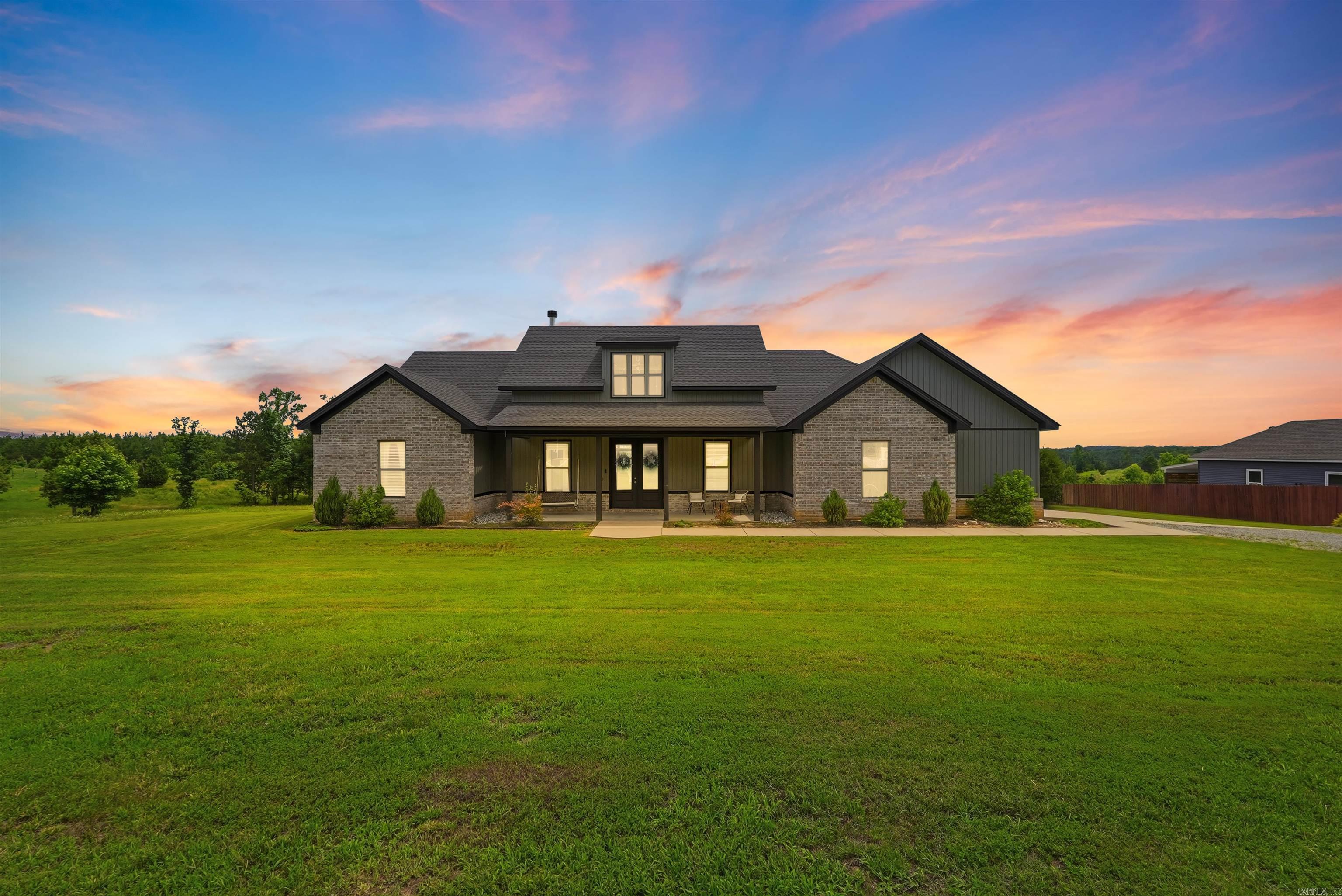 10549 Highway 298 Property Photo 4