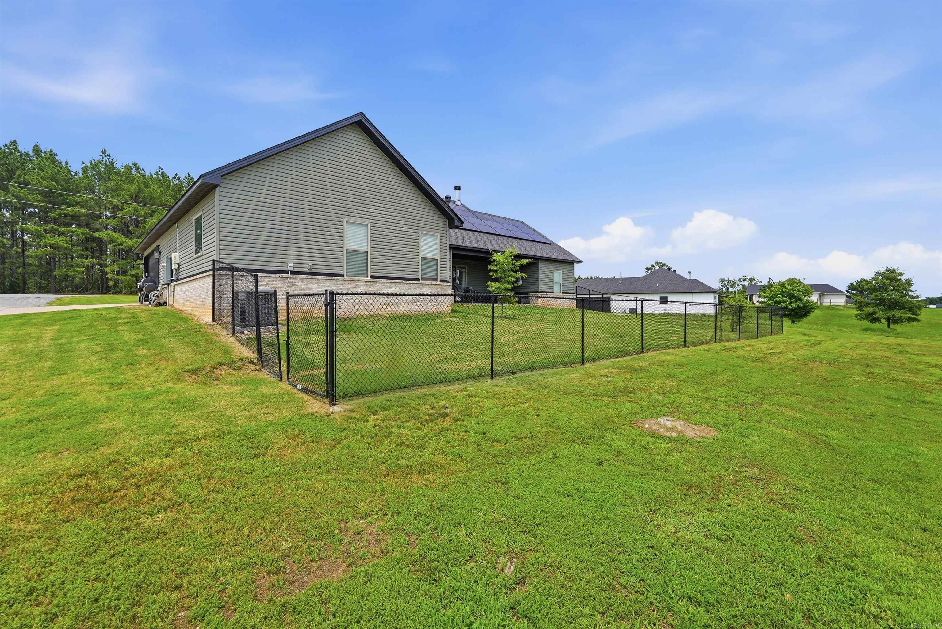10549 Highway 298 Property Photo 40