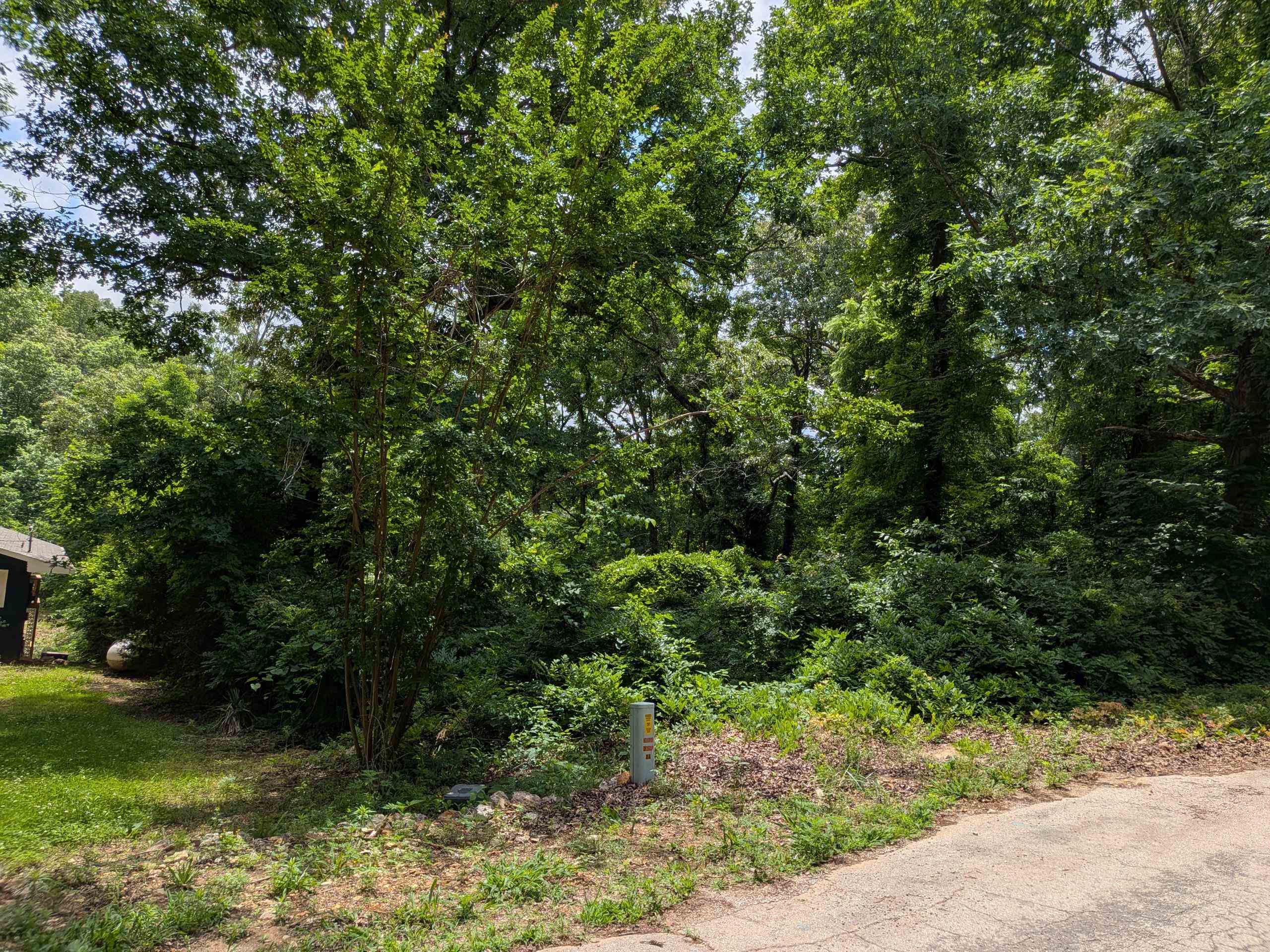 Lakeside Drive Property Photo 1
