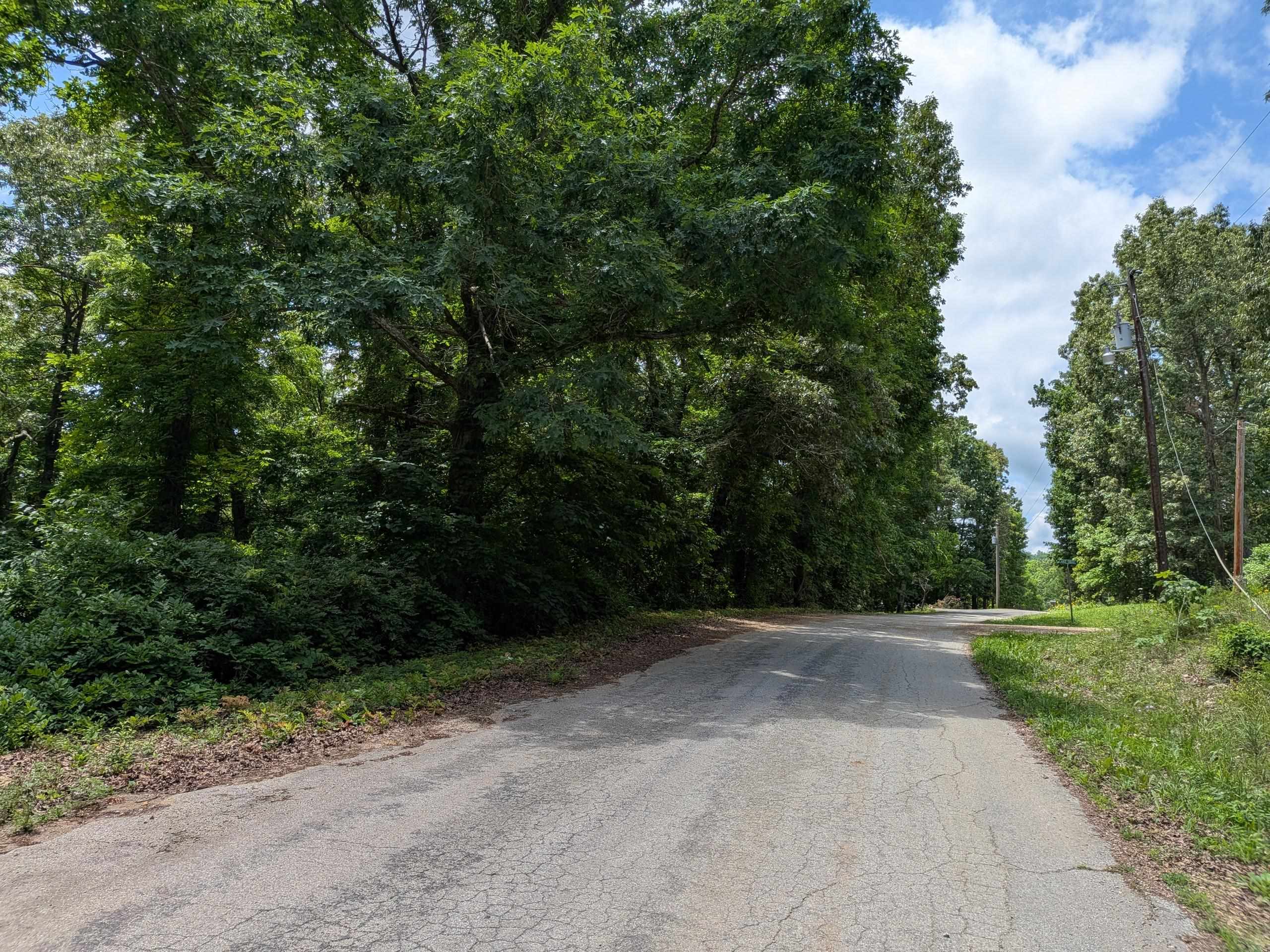 Lakeside Drive Property Photo 3