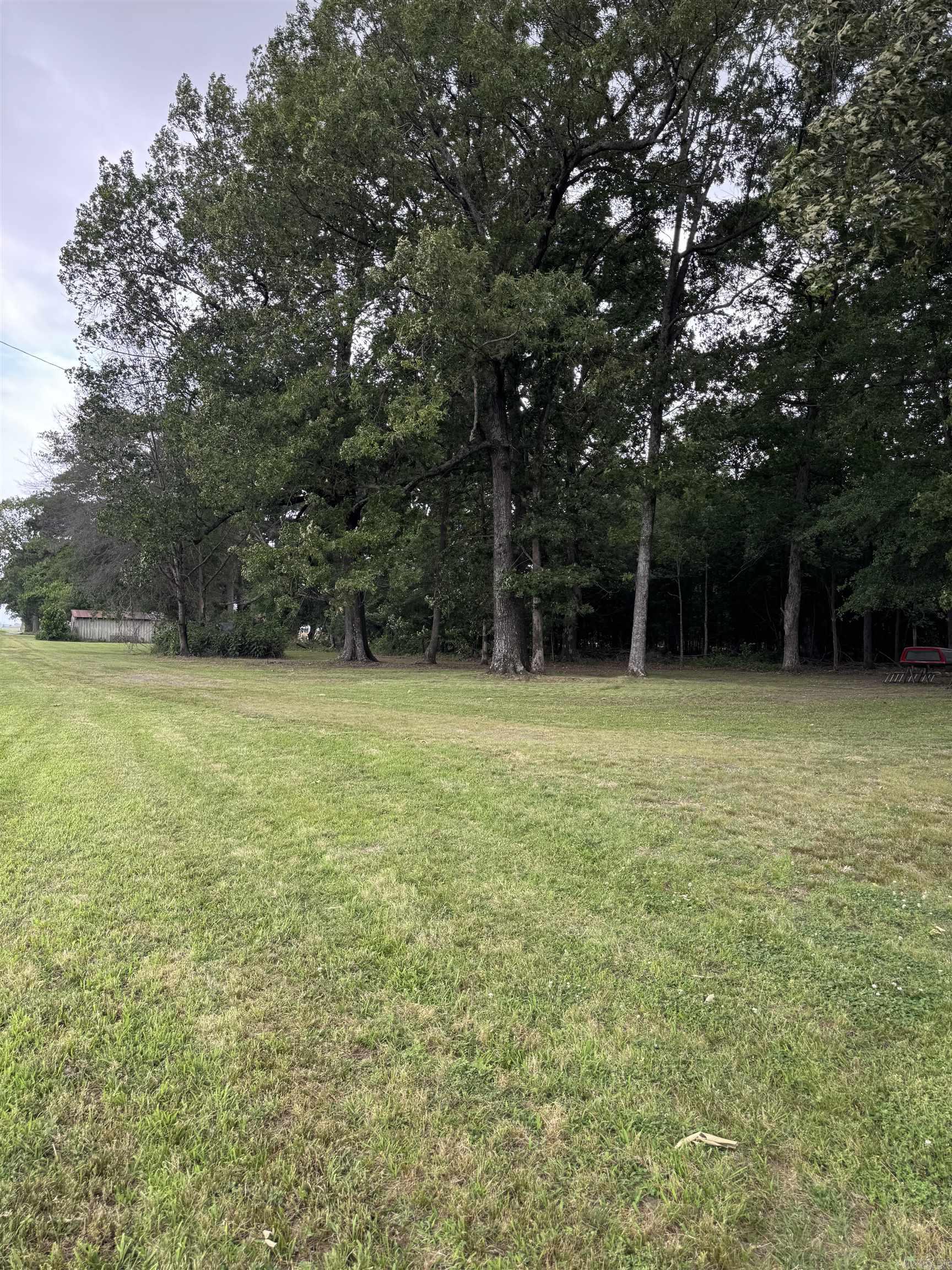 411 Senko Rd Property Photo 11