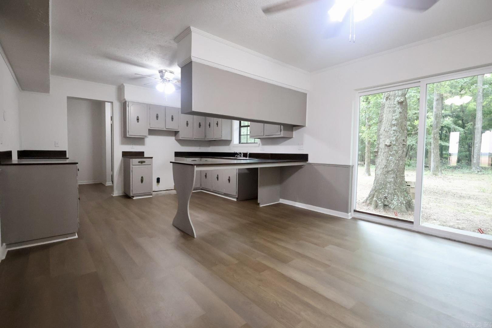 411 Senko Rd Property Photo 17