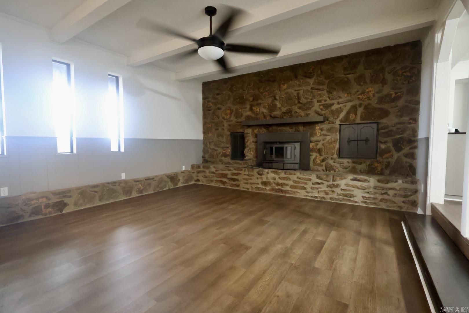 411 Senko Rd Property Photo 20