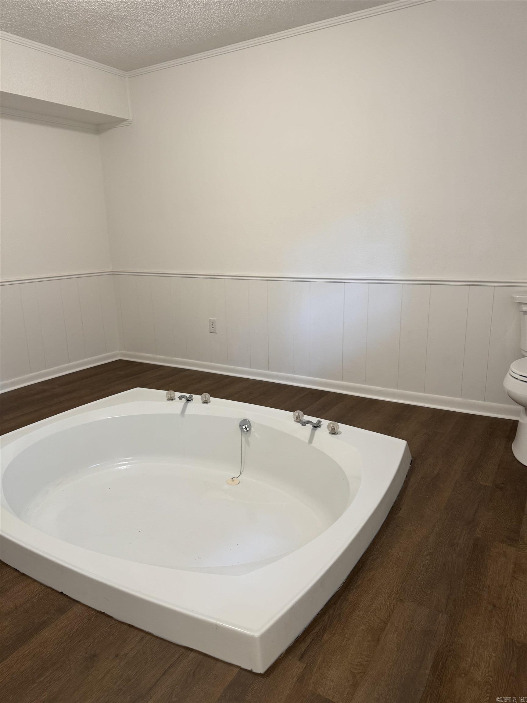 411 Senko Rd Property Photo 25
