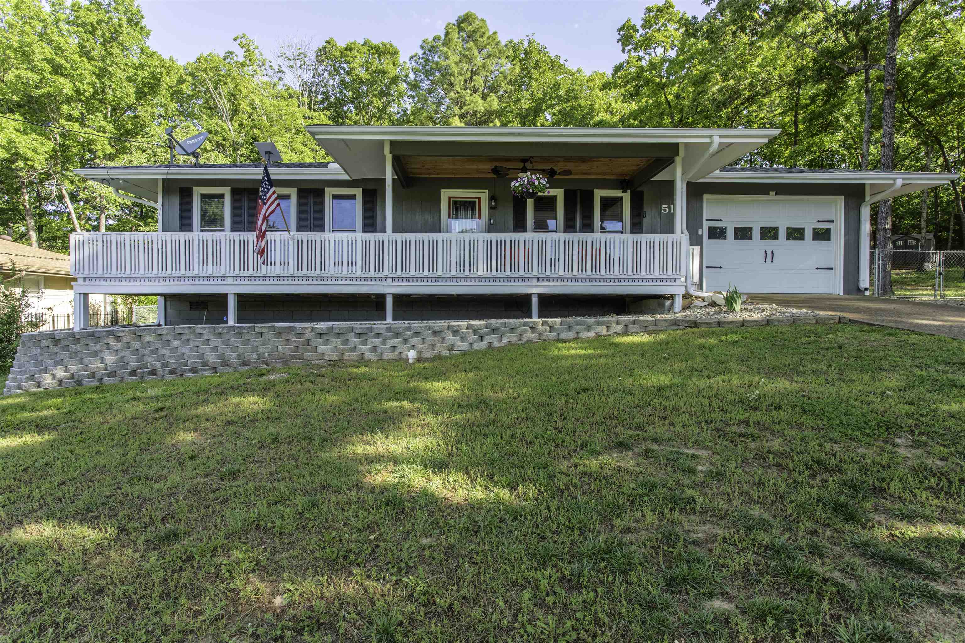 51 Winnebago Drive Property Photo 1
