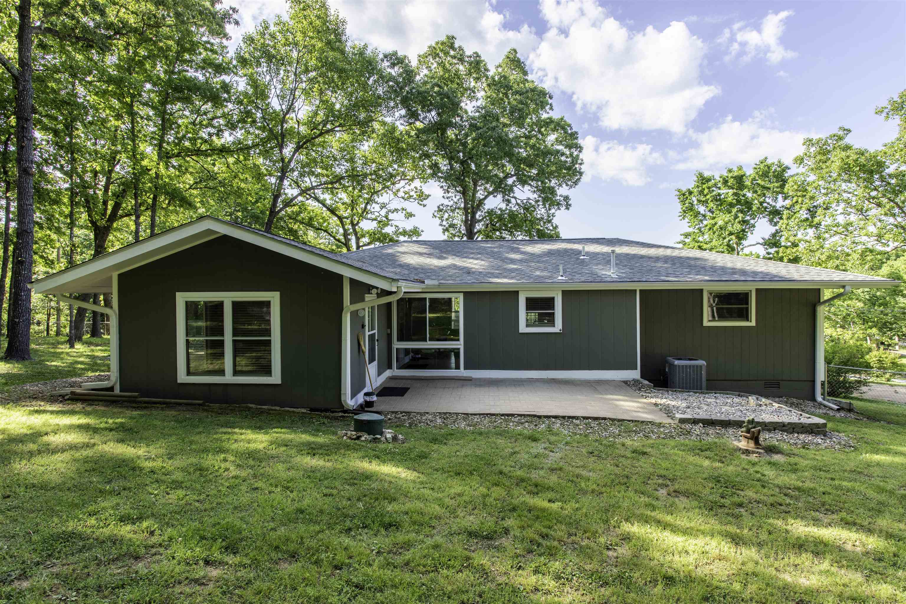 51 Winnebago Drive Property Photo 3