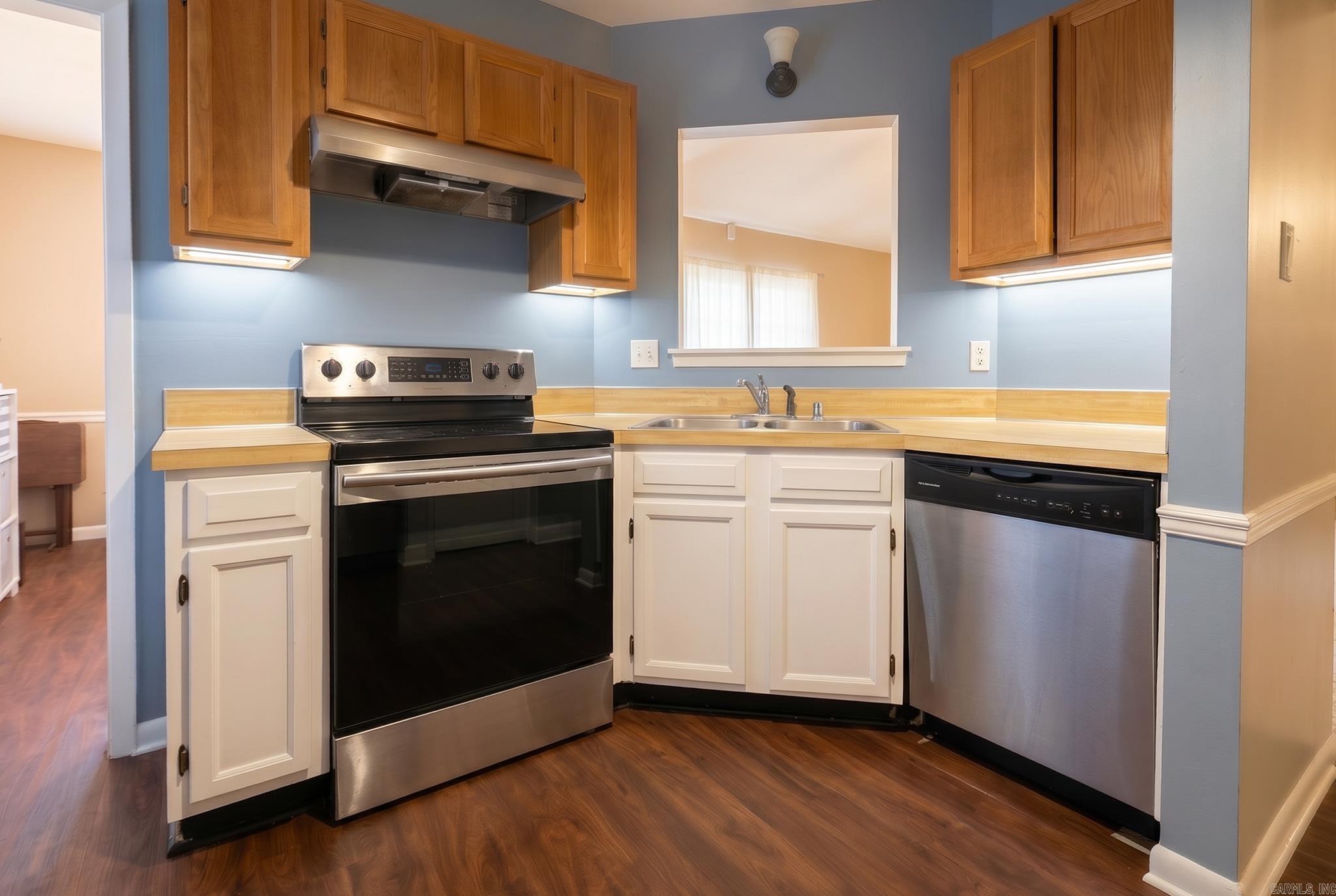 13918 Wimbledon Loop Property Photo 10