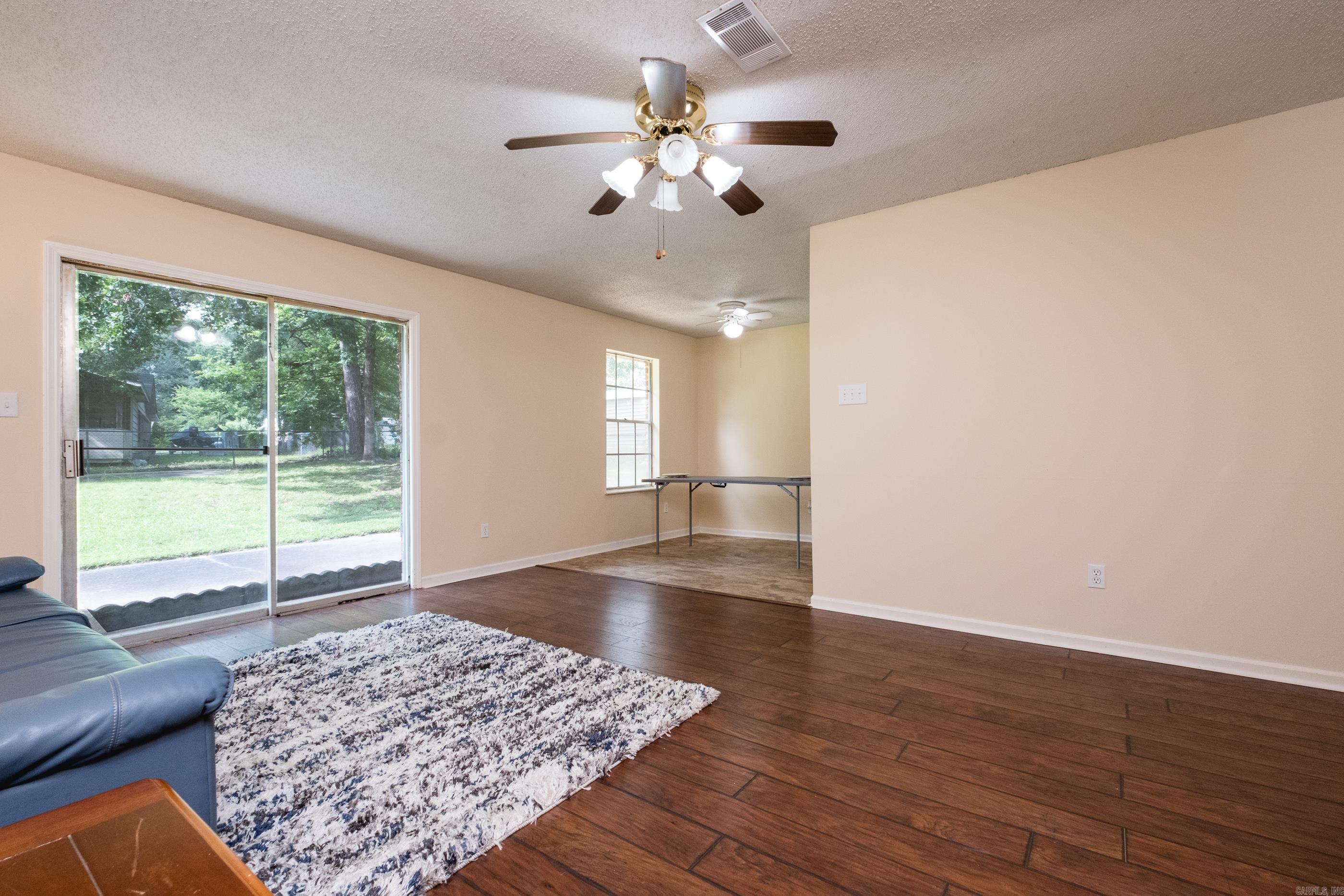 2215 Justus Loop Property Photo 4