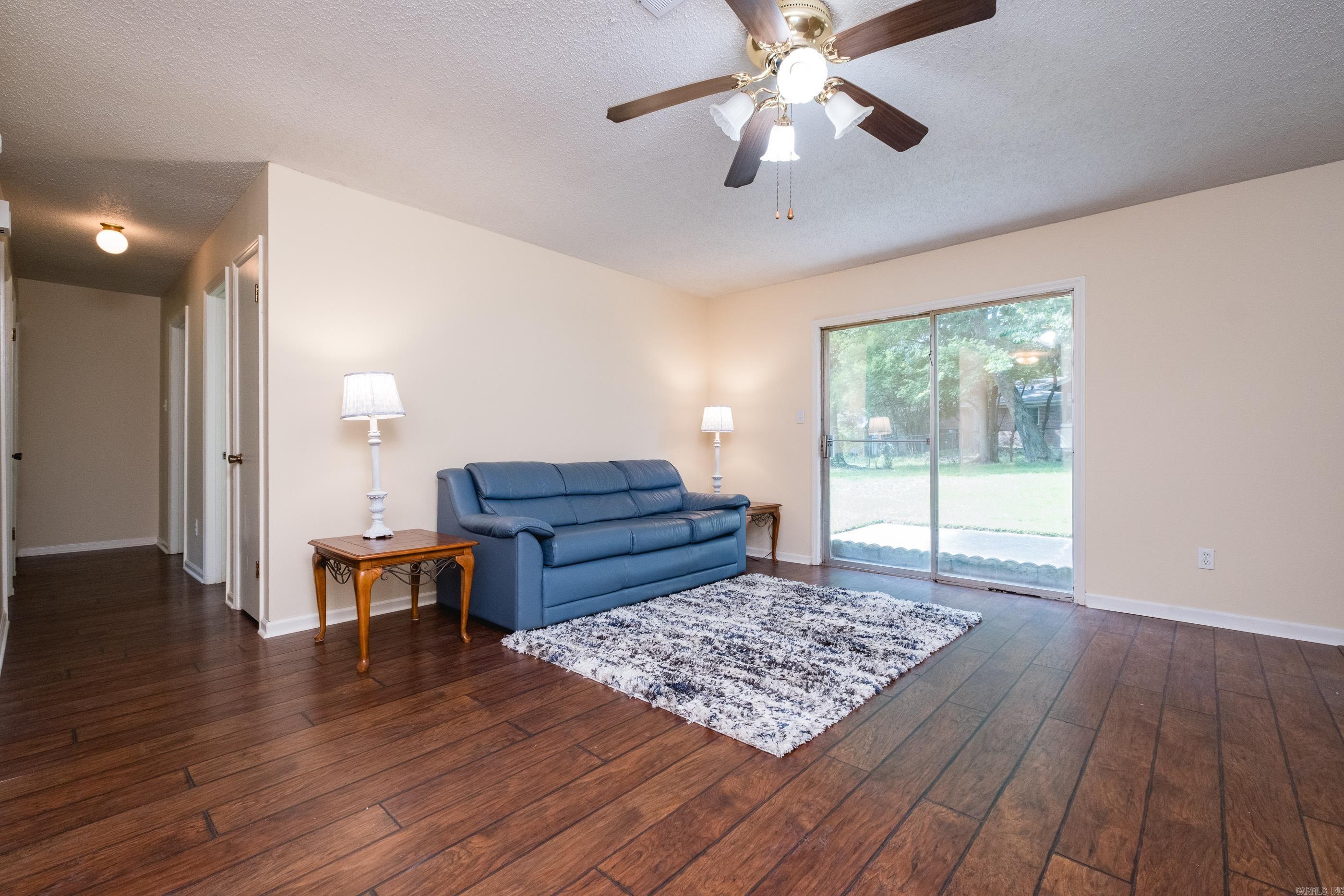 2215 Justus Loop Property Photo 6