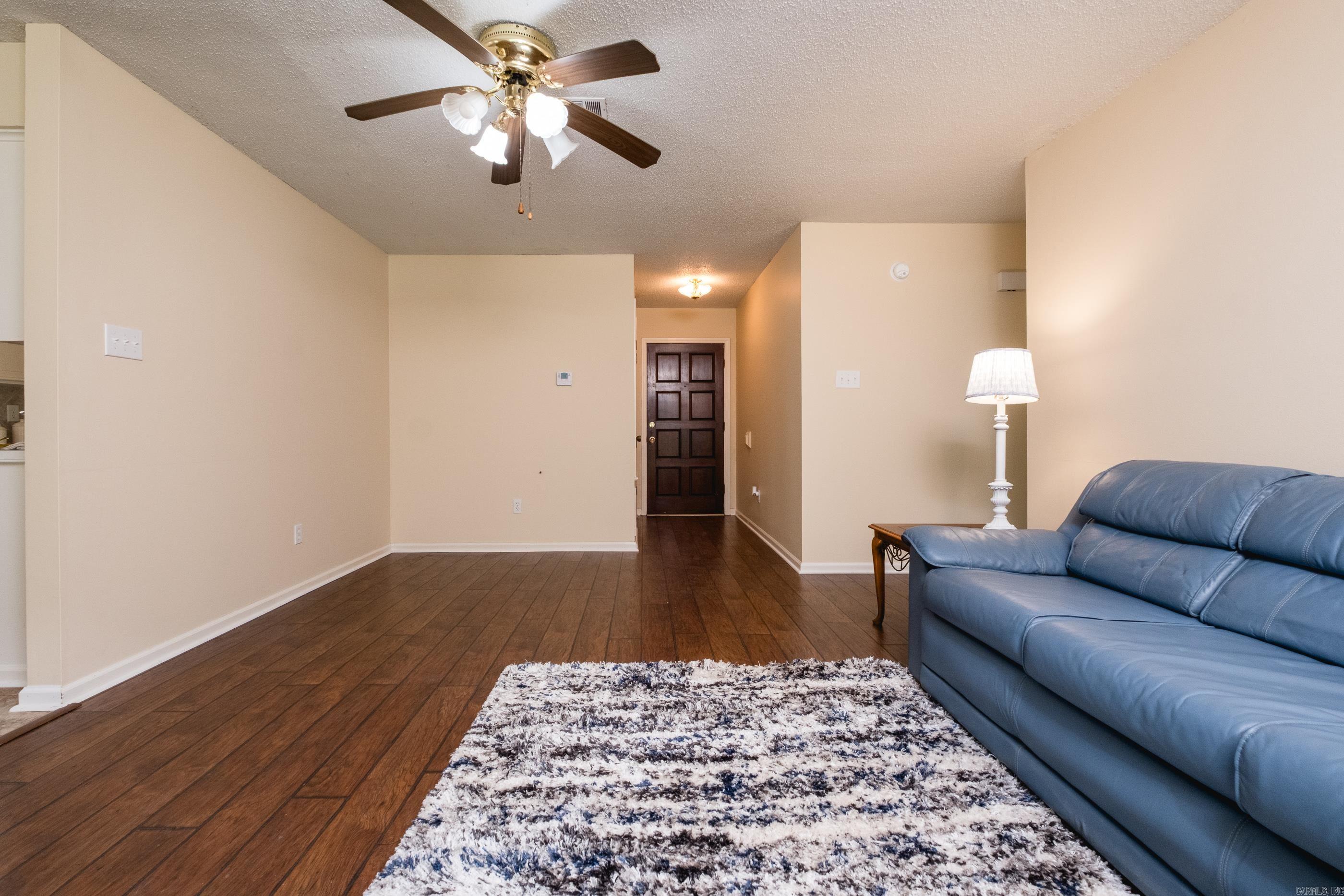 2215 Justus Loop Property Photo 8