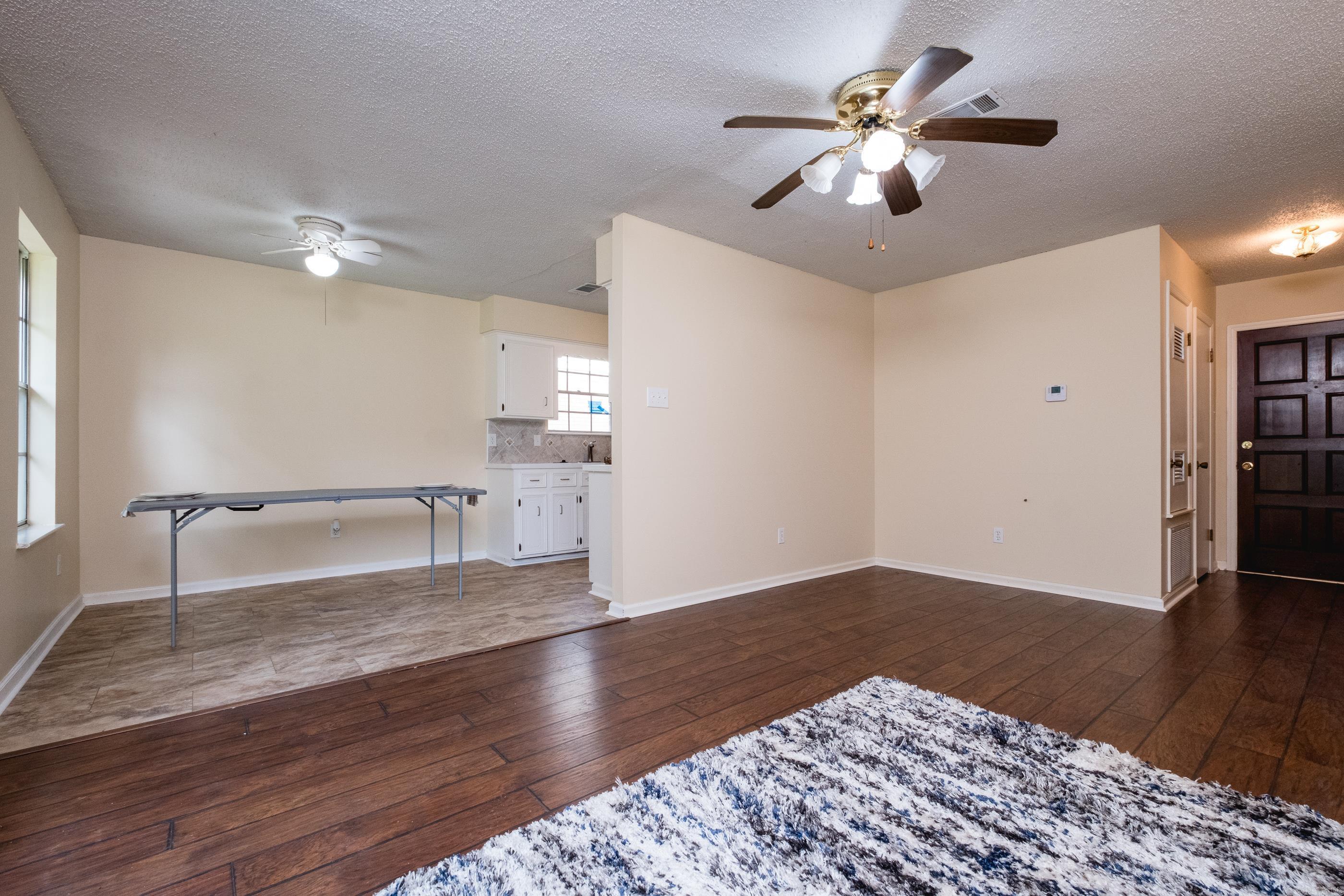 2215 Justus Loop Property Photo 9