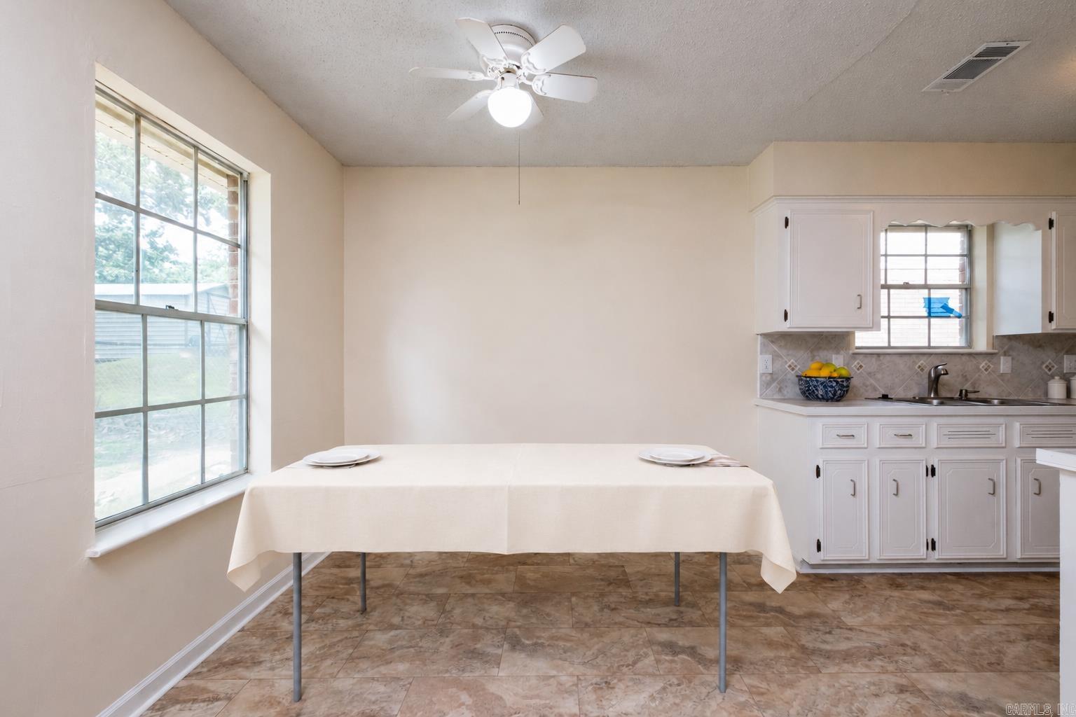 2215 Justus Loop Property Photo 10