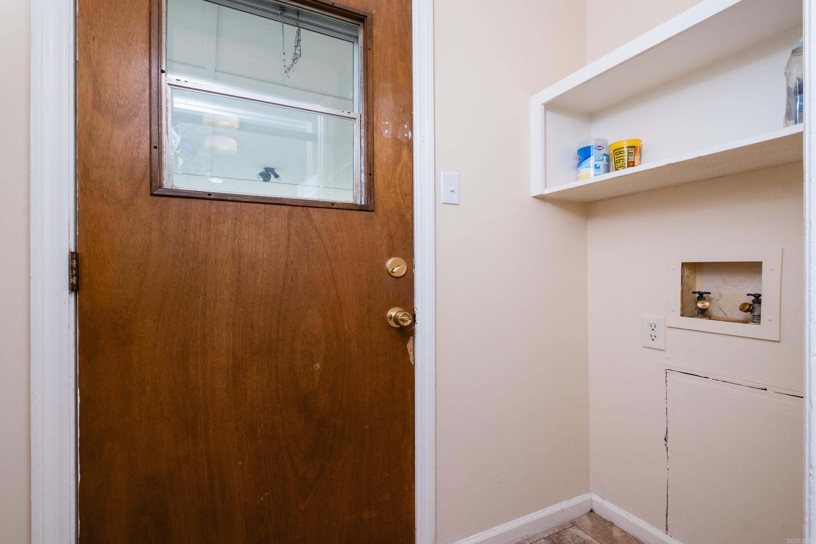 2215 Justus Loop Property Photo 18