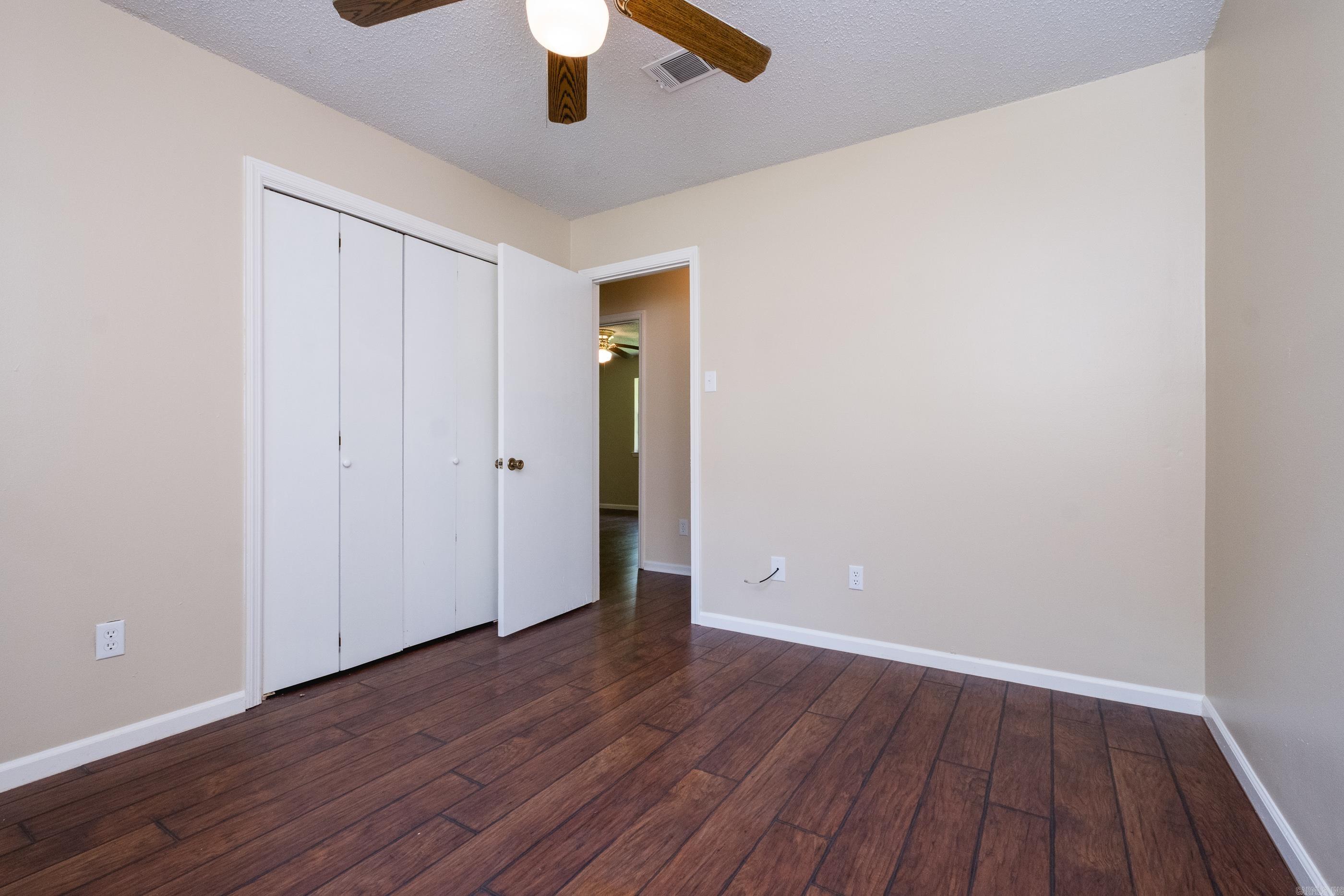 2215 Justus Loop Property Photo 21