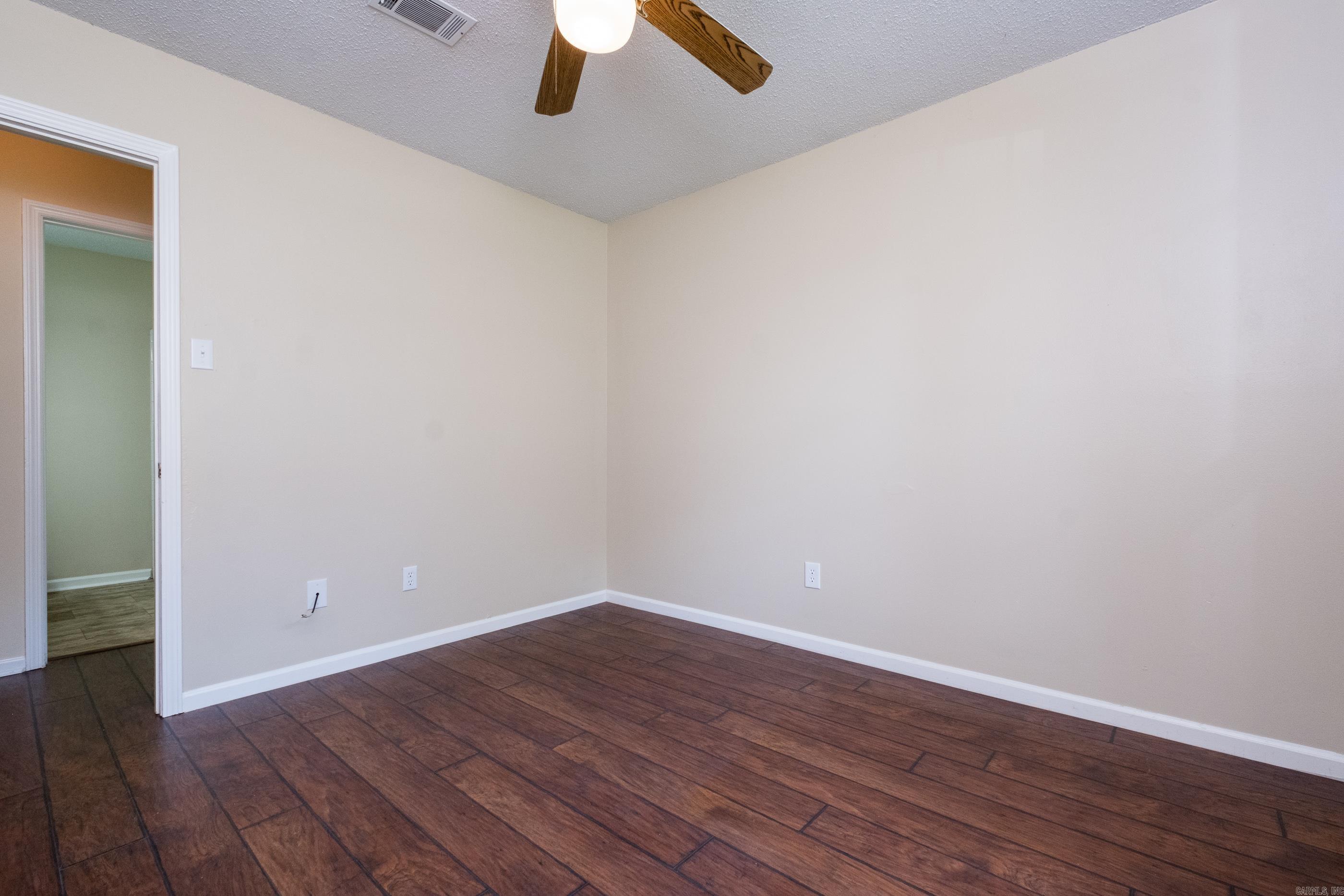 2215 Justus Loop Property Photo 22