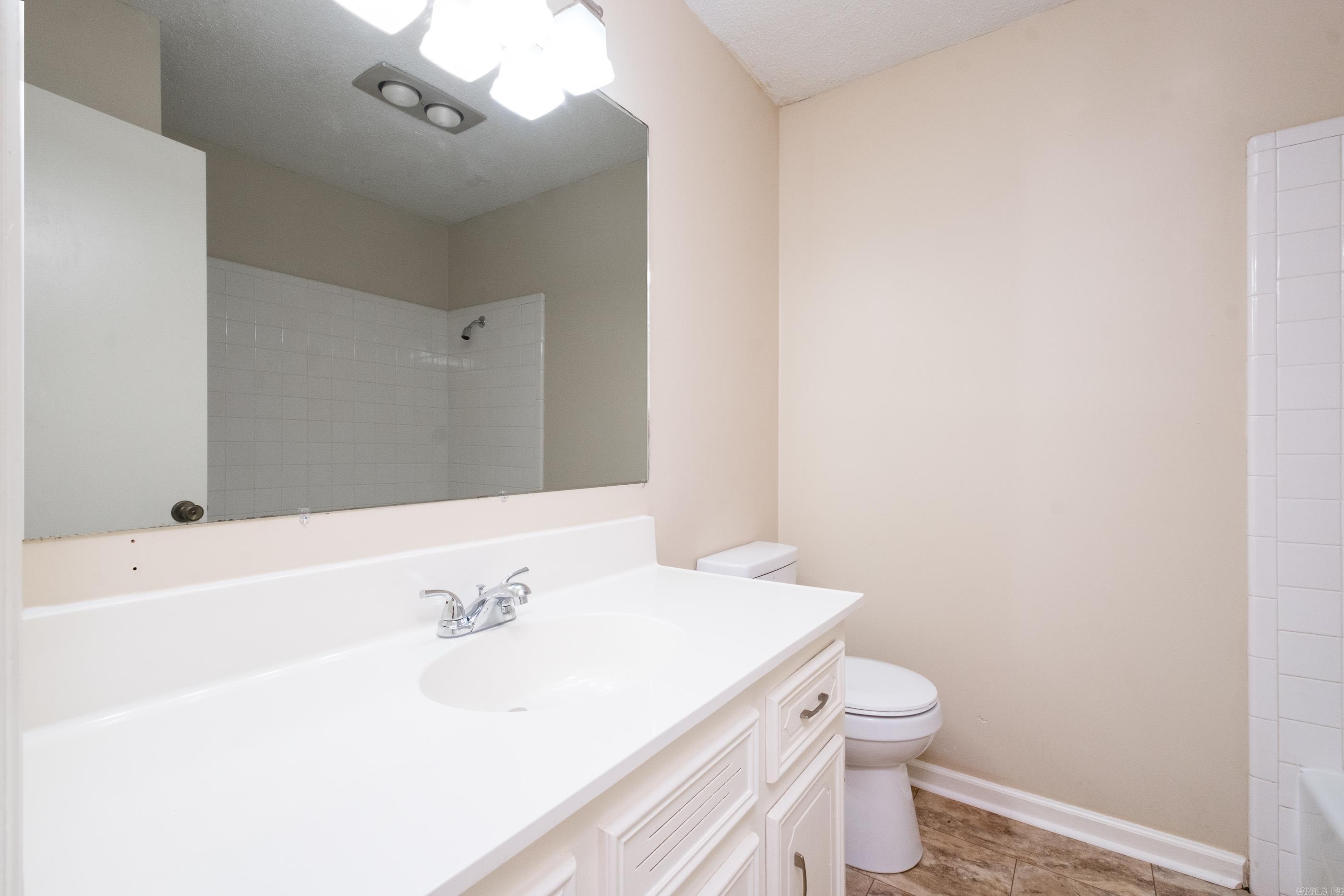 2215 Justus Loop Property Photo 23