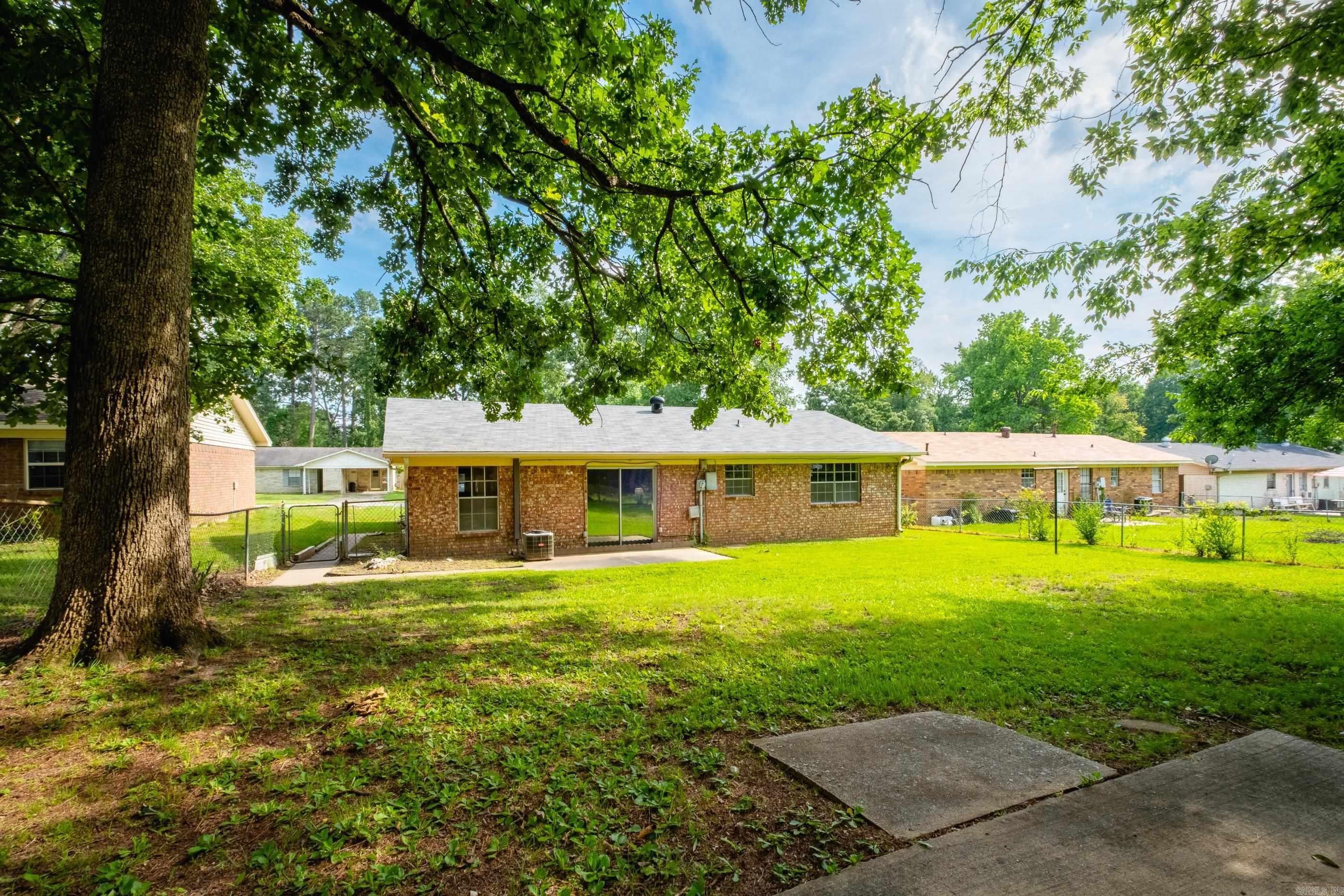2215 Justus Loop Property Photo 37