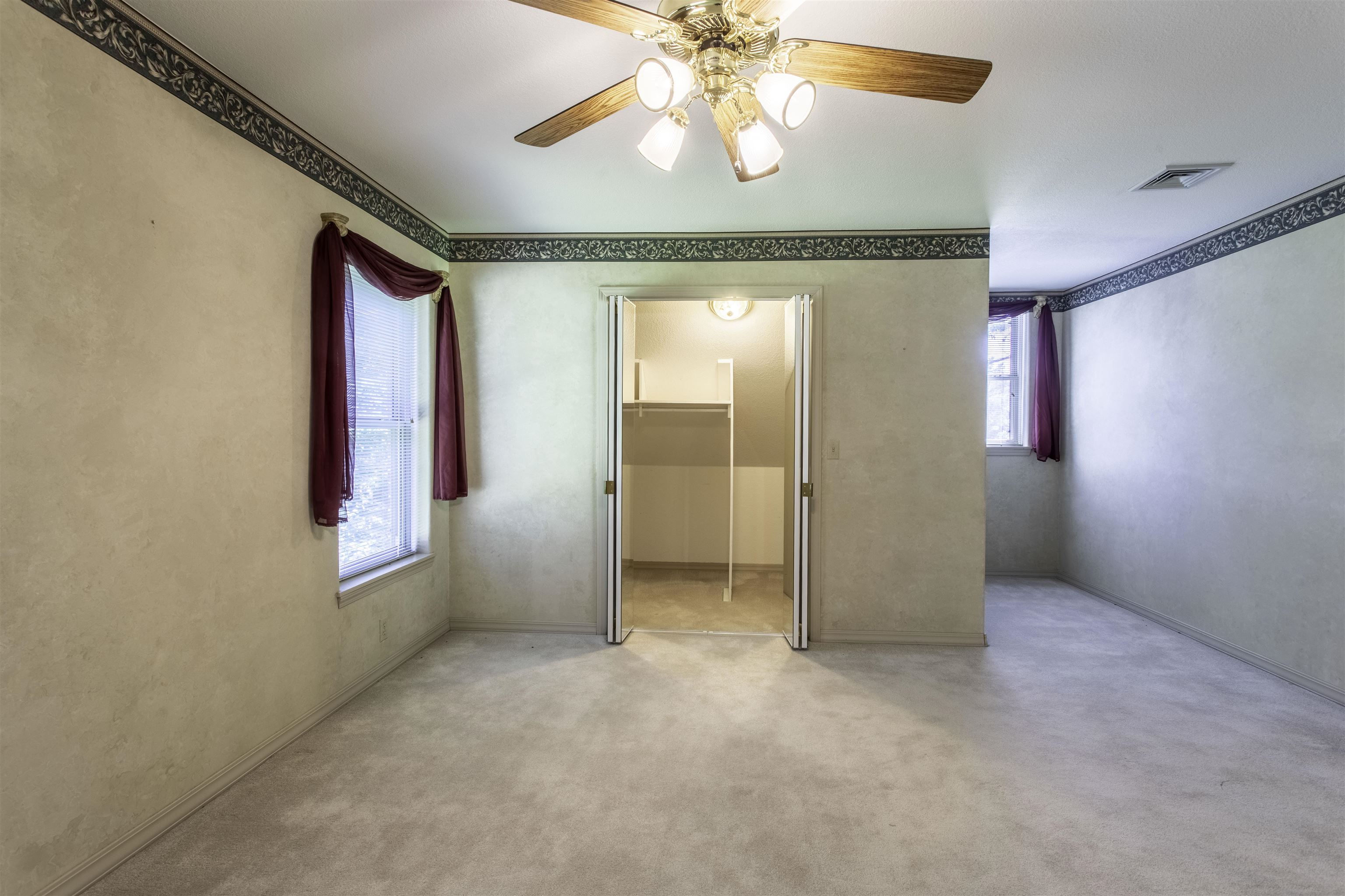 16 Katsina Circle Property Photo 31