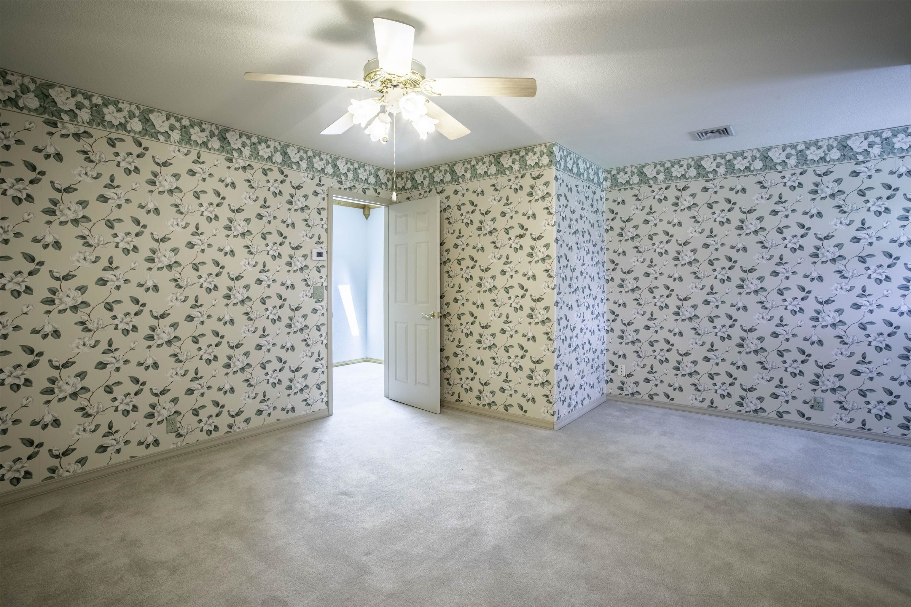16 Katsina Circle Property Photo 33