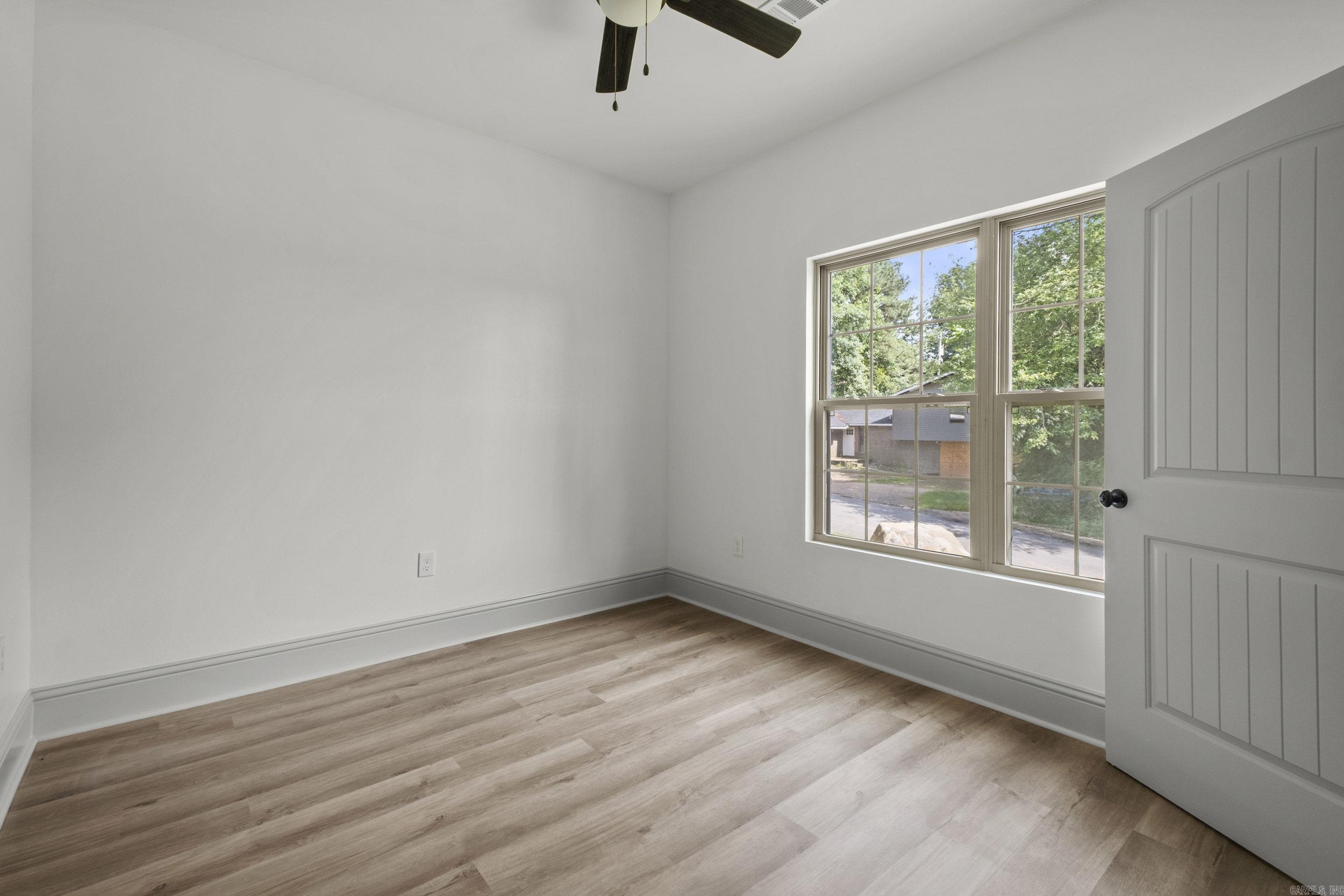 8 Lita Lane Property Photo 19