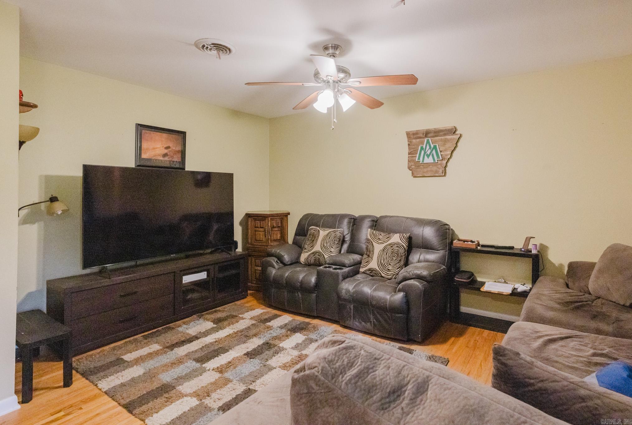 614 Houston Property Photo 6